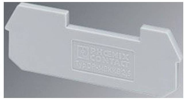 Un couvercle d'extrémité en plastique gris clair pour bloc de connexion avec le texte en relief « Phoenix Contact Type: D-UK-4-5 ».