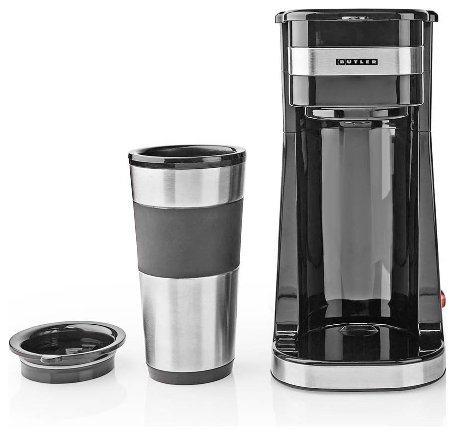 Une machine à café individuelle noire avec une tasse de voyage en acier inoxydable et son couvercle à côté d'elle. Le nom de la marque est visible sur la machine à café.