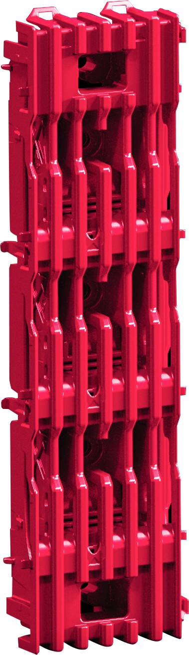 Une structure de grille rouge et verticale composée de parties entrelacées, probablement un composant d'un ensemble d'assemblage plus important ou d'un jeu de construction.