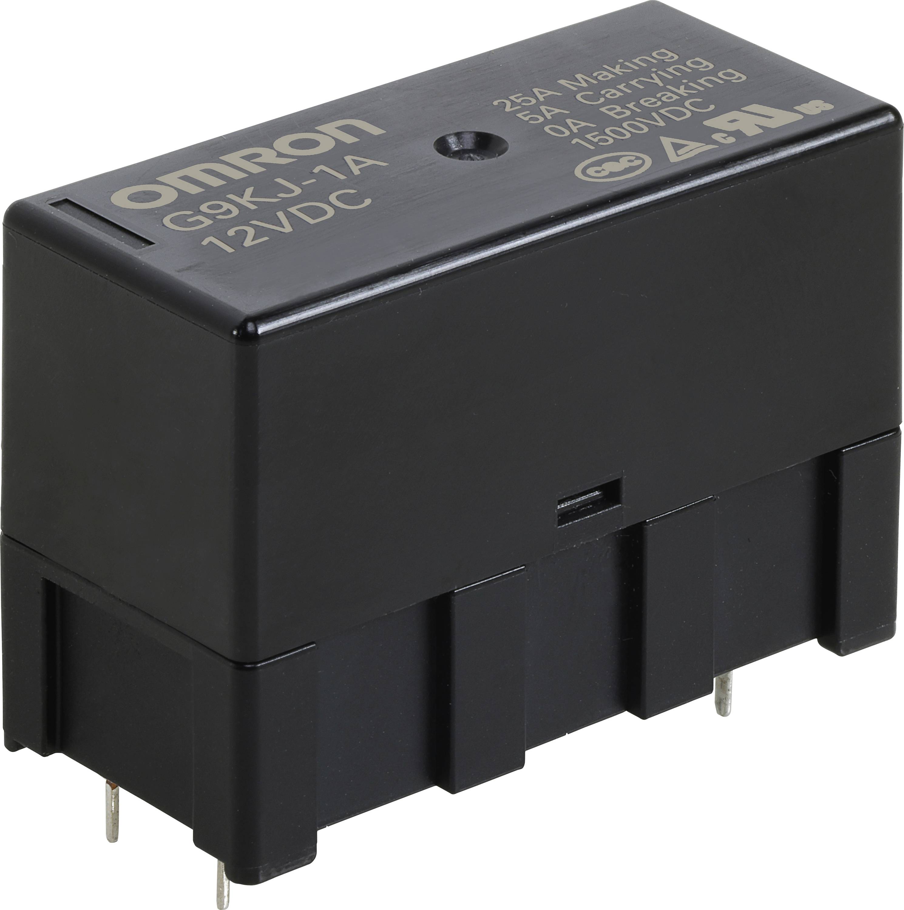 Un relais noir Omron avec le numéro de référence G9KJ-1A, marqué pour une coupure de 25A, un courant de 50A, et 12VCC, présentant quatre broches métalliques pour la connexion.