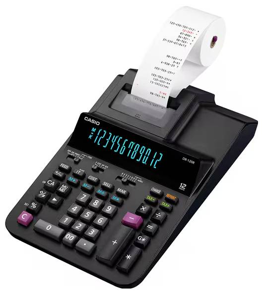 Une calculatrice d'impression électronique affichant un rouleau de papier avec des calculs récents, comprenant des chiffres pour les opérations et les totaux.