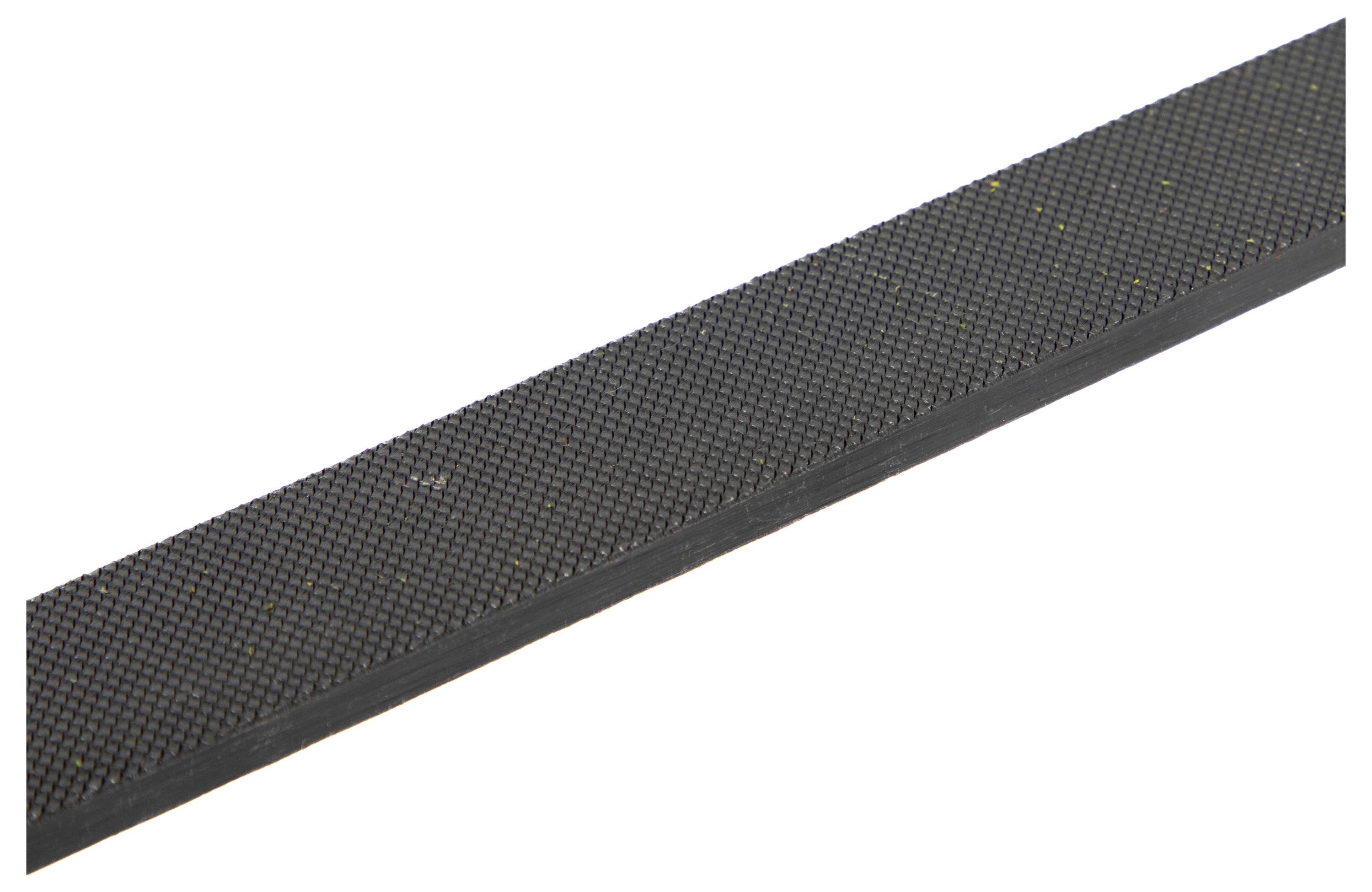 Une lime métallique rectangulaire avec une surface abrasive texturée, utilisée pour lisser ou façonner des matériaux.
