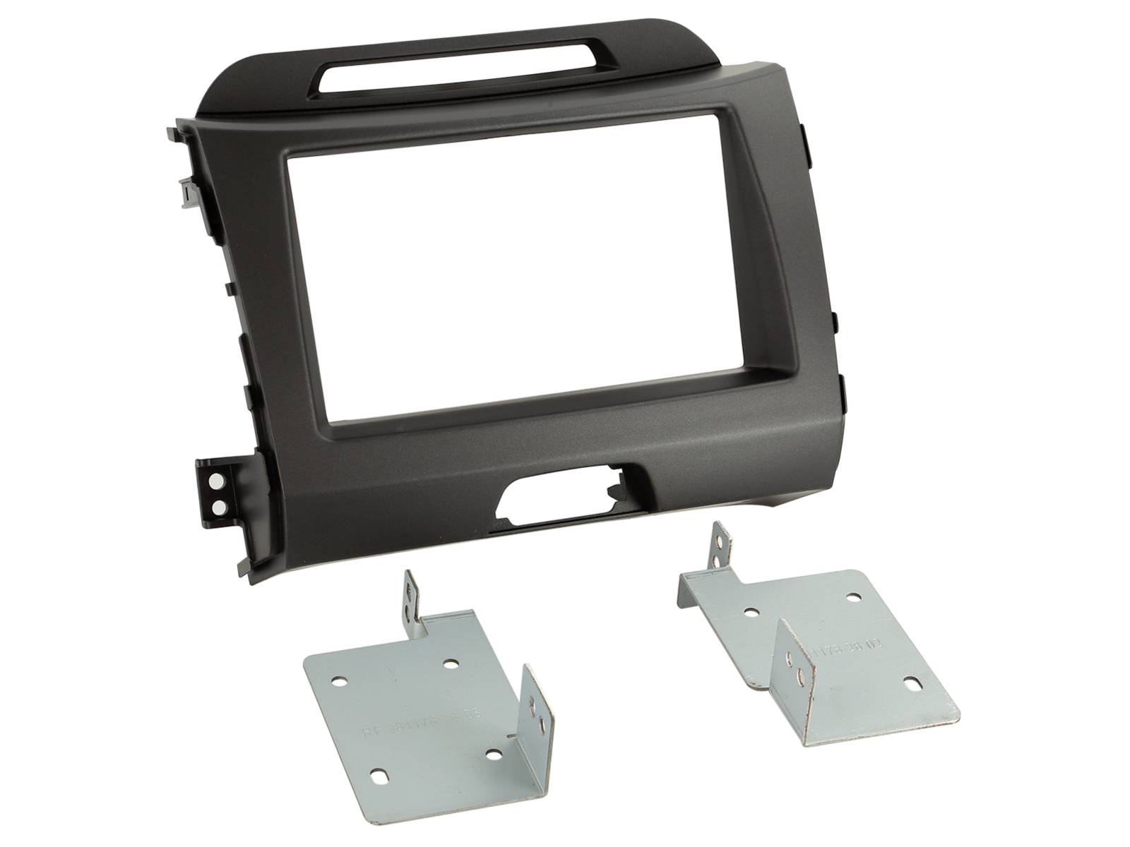 Cadre stéréo de tableau de bord de voiture noire avec deux supports de montage en métal argenté sur fond blanc.