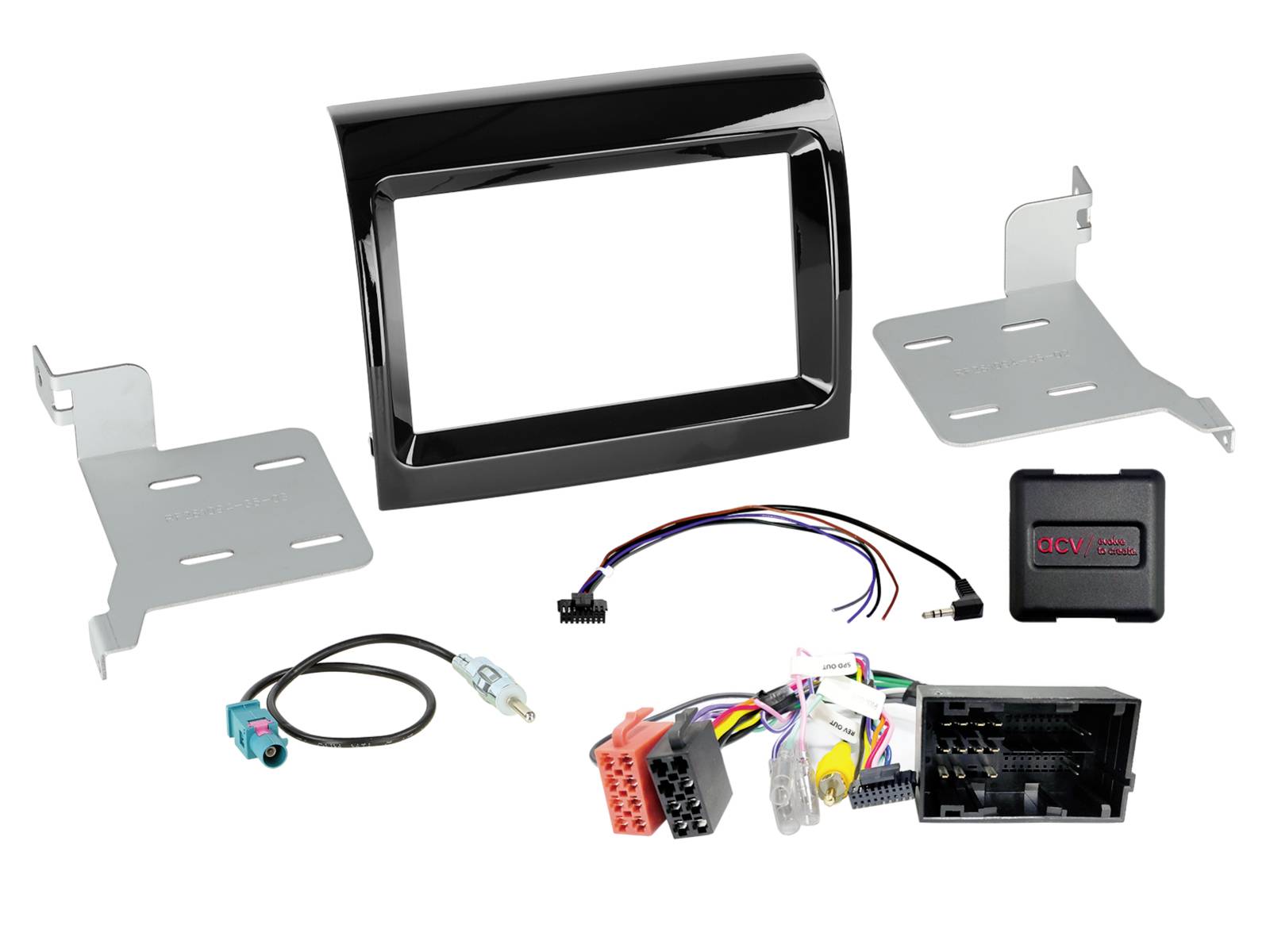 Kit d'installation d'autoradio avec garniture de tableau de bord noire, supports de montage métalliques, faisceaux de câblage, connecteurs et un module de commande disposés sur un fond blanc.