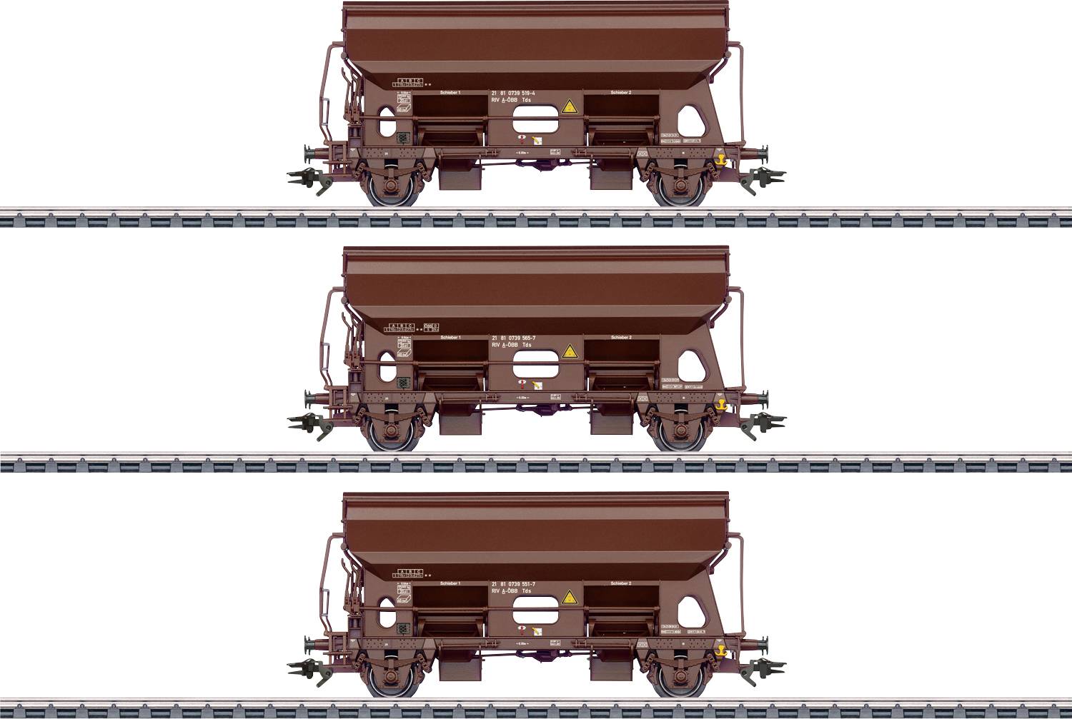 Trois wagons de fret marron sur des voies ferrées séparées, alignés verticalement sur un fond blanc.