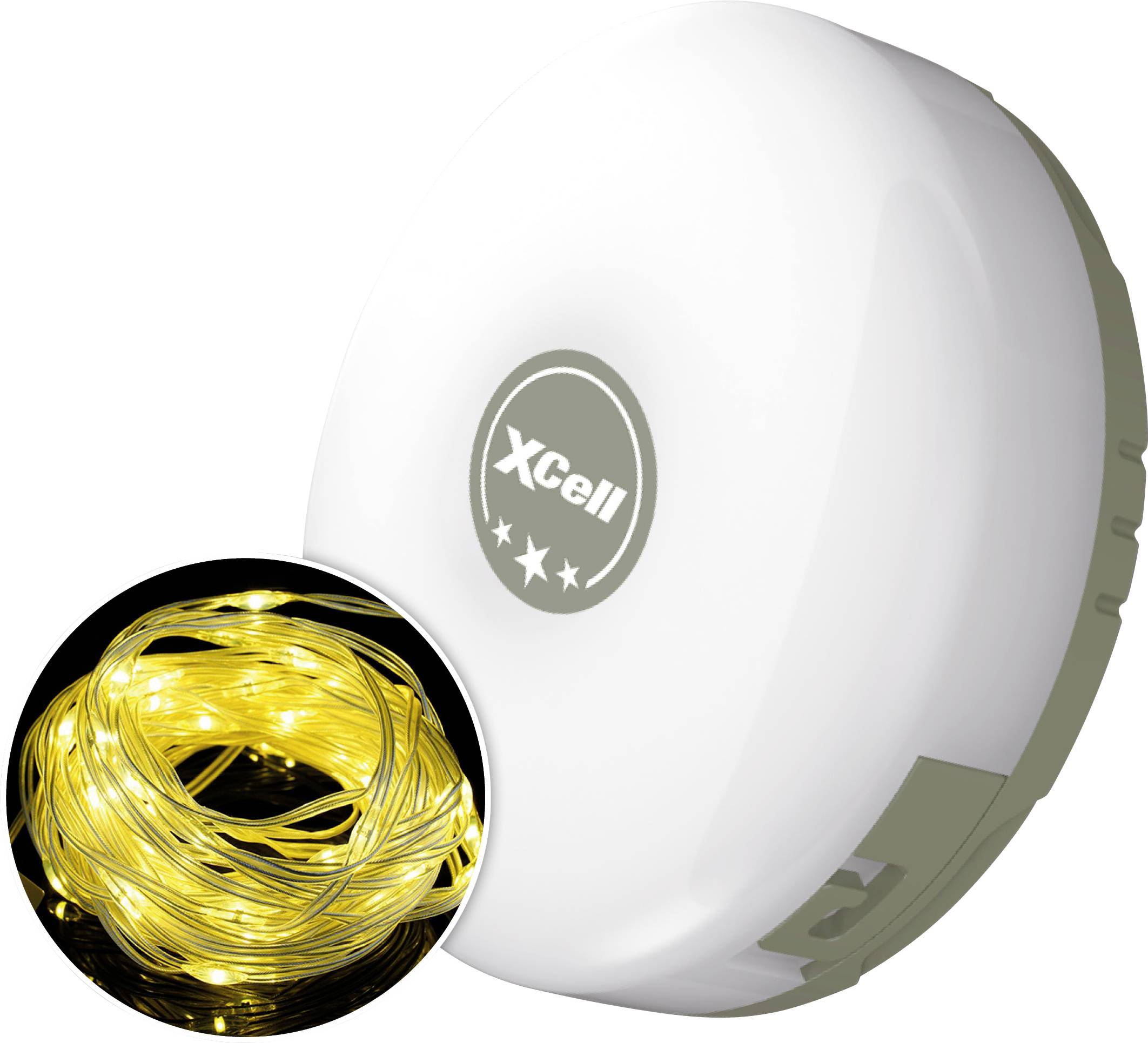 Une lumière LED blanche circulaire portant la marque « Xcell », présentée aux côtés d'une bobine de guirlandes lumineuses dorées, suggérant des capacités d'éclairage.