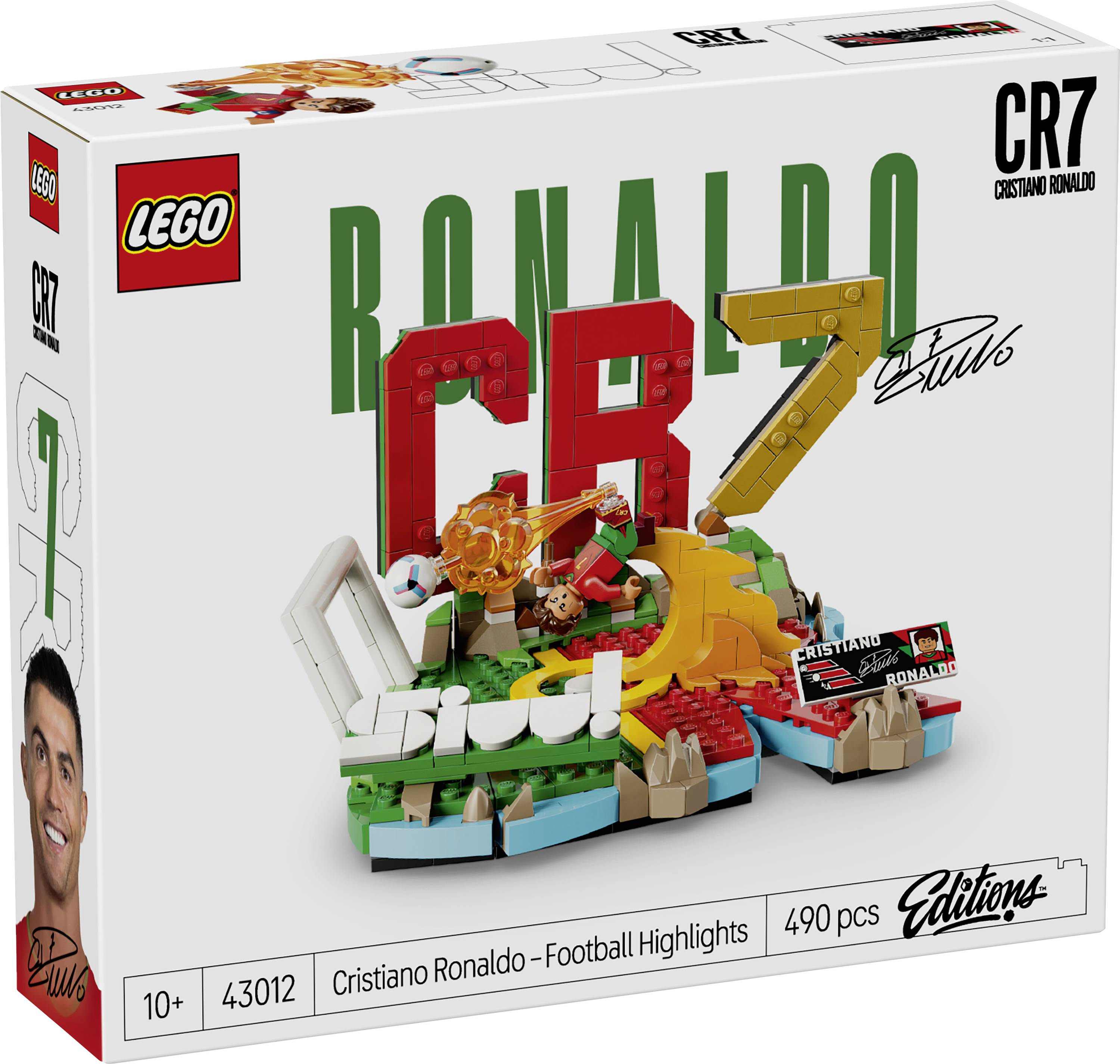 Boîte de set LEGO CR7 Cristiano Ronaldo avec les meilleurs moments du football, 490 pièces, avec une scène stylisée de Ronaldo et indication d'âge 10+.