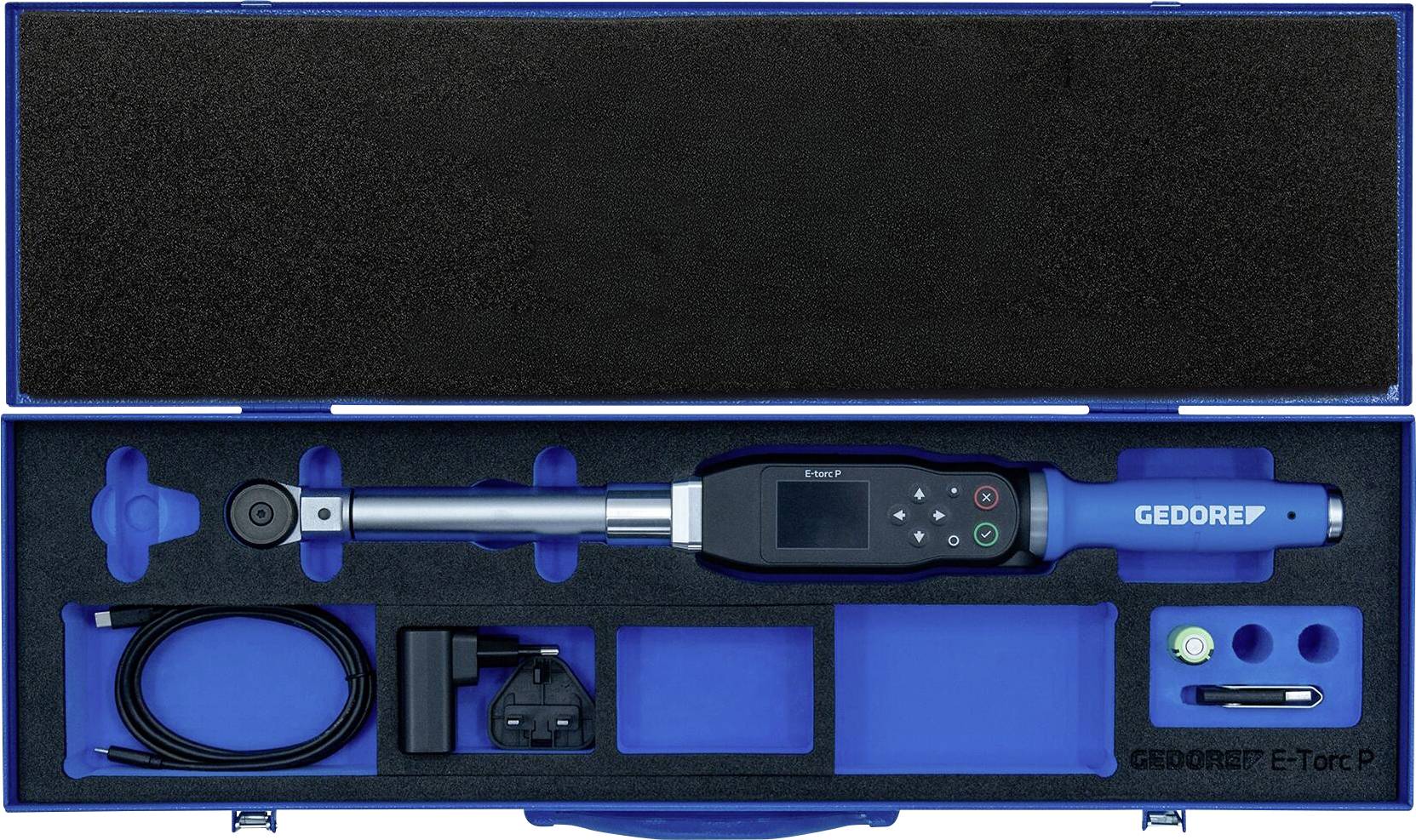 Un boîtier bleu contenant une clé dynamométrique numérique avec un écran d'affichage et des boutons, accompagné d'accessoires tels qu'un câble de recharge et un adaptateur.