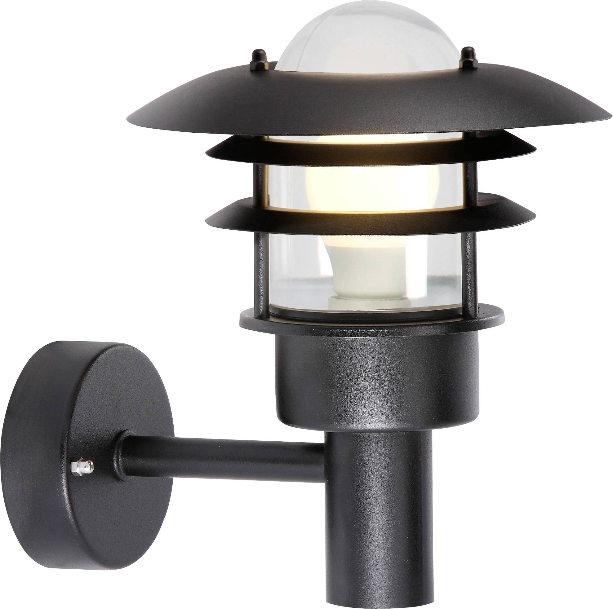 Une lampe murale extérieure noire moderne avec des abat-jour en métal superposés, émettant une lumière chaleureuse, montée sur une plaque de support ronde.
