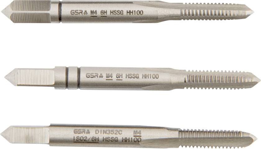Trois robinets métalliques arrangés horizontalement, étiquetés « GSR4 M4 6H HSSG H1 100 ». Les robinets varient légèrement en taille pour les applications de filetage.