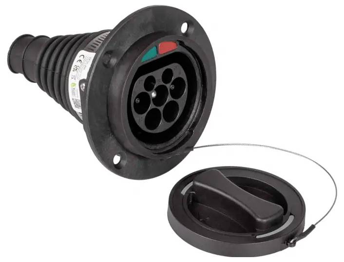 Prise de recharge pour véhicule électrique avec couvercle attaché, dotée de multiples points de connexion. Boîtier noir avec indicateurs de couleur pour la visibilité du statut.
