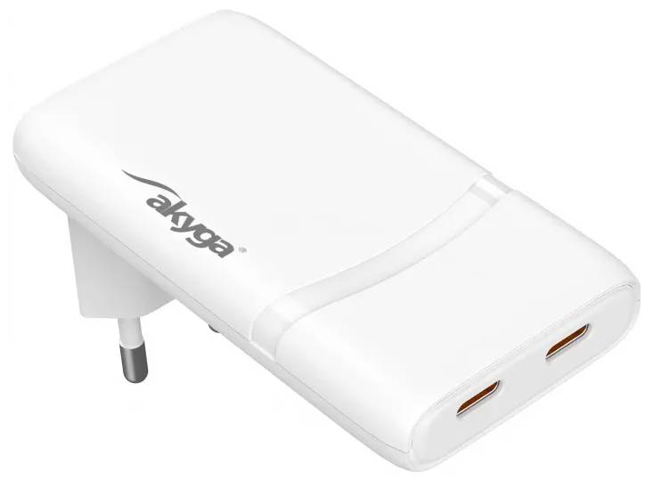 Un chargeur mural USB blanc avec deux ports et une prise latérale, affichant la marque « akyga ».