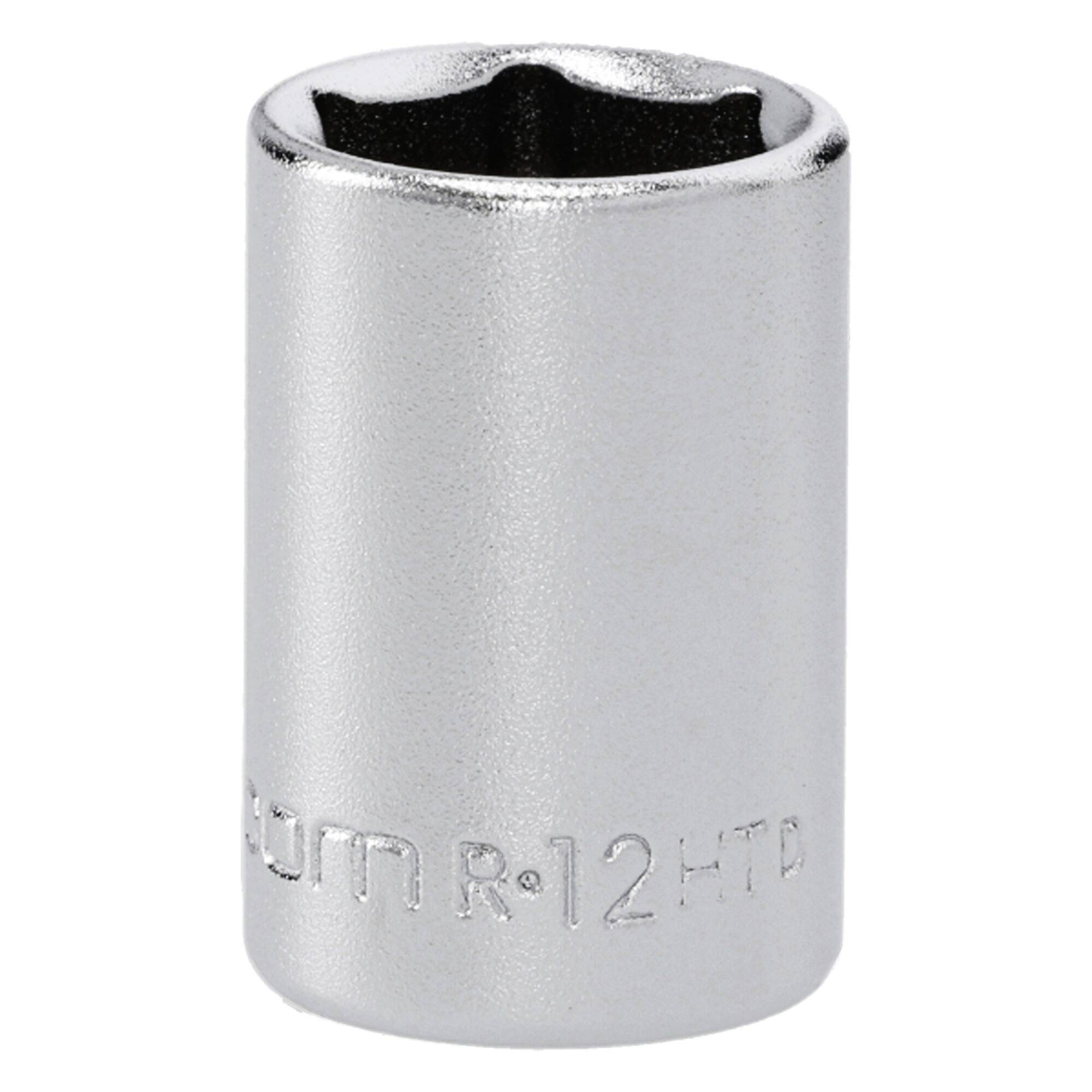 Une tête de clé à douille brillante en argent avec « 12mm R-12H » gravé sur le côté, indiquant la taille et le type.