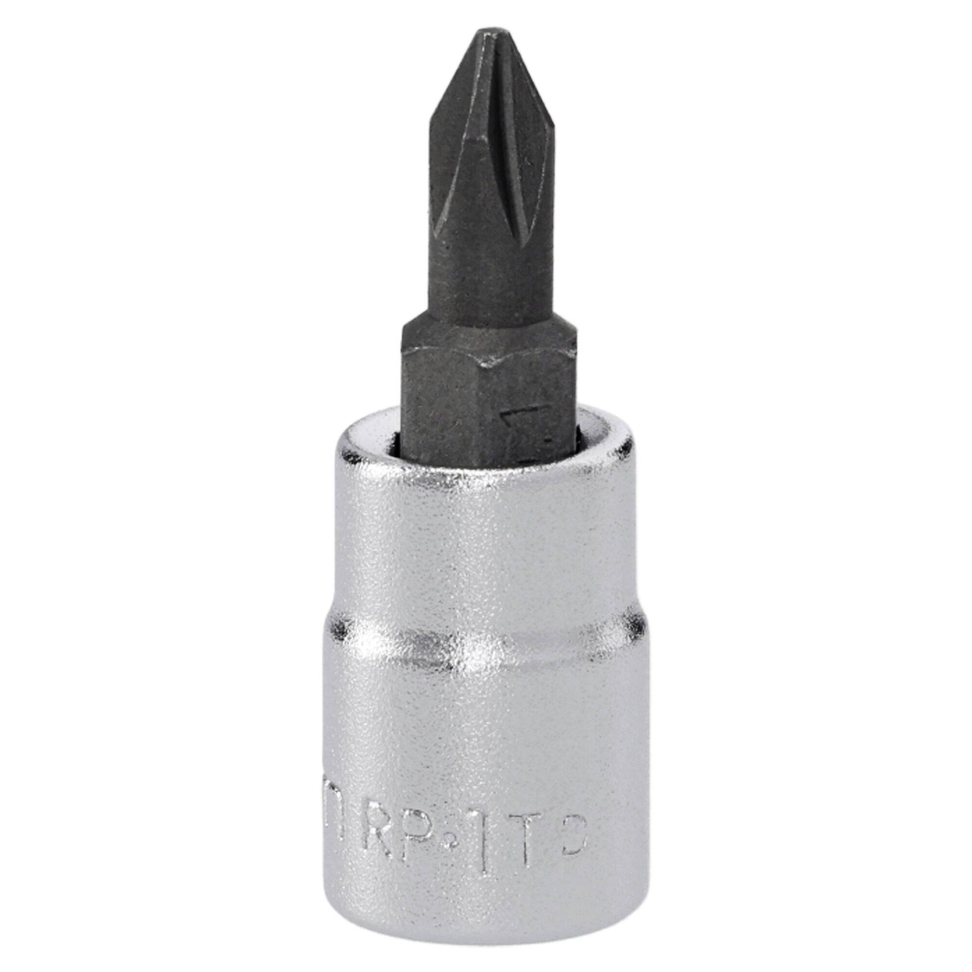 Un embout de tournevis en argent avec une tête Phillips, conçu pour être utilisé avec un cliquet ou une perceuse, présenté sur un fond uni.