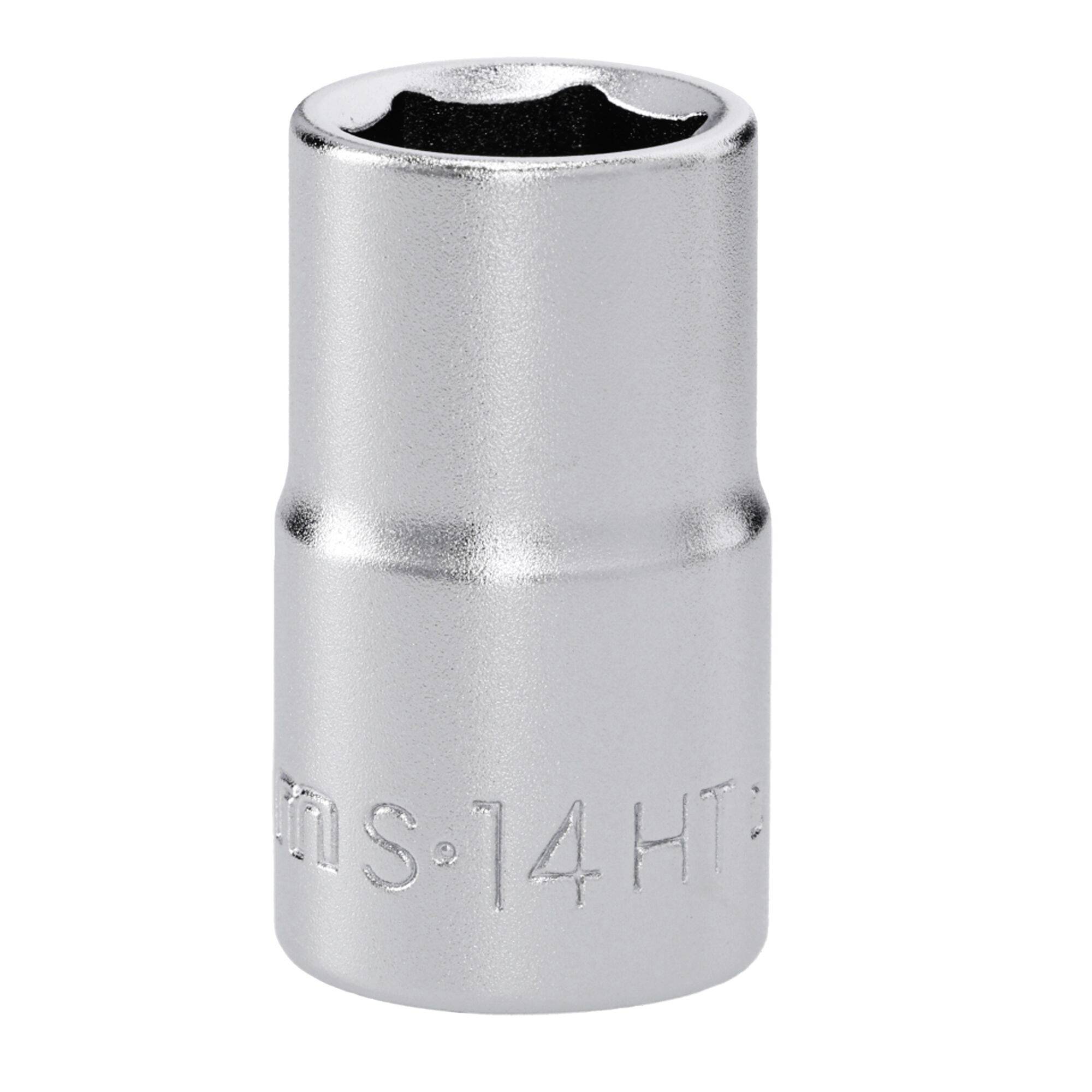 Une douille chromée de 14 mm avec une forme cylindrique lisse et une étiquette de mesure gravée.