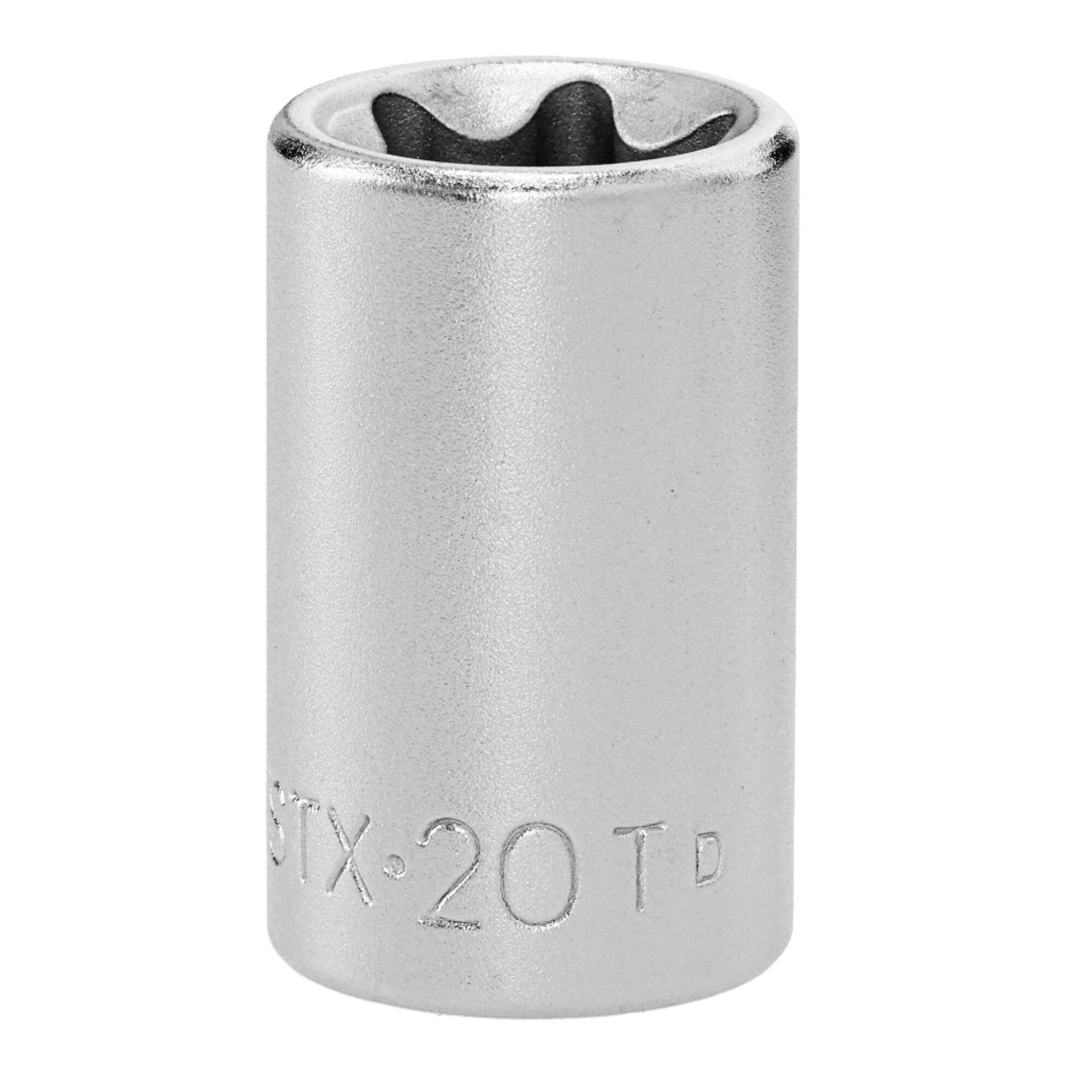Un gros plan d'une tête de clé à douille en métal, marquée de 'STX-20 TD', utilisée pour serrer ou desserrer des vis et des boulons.