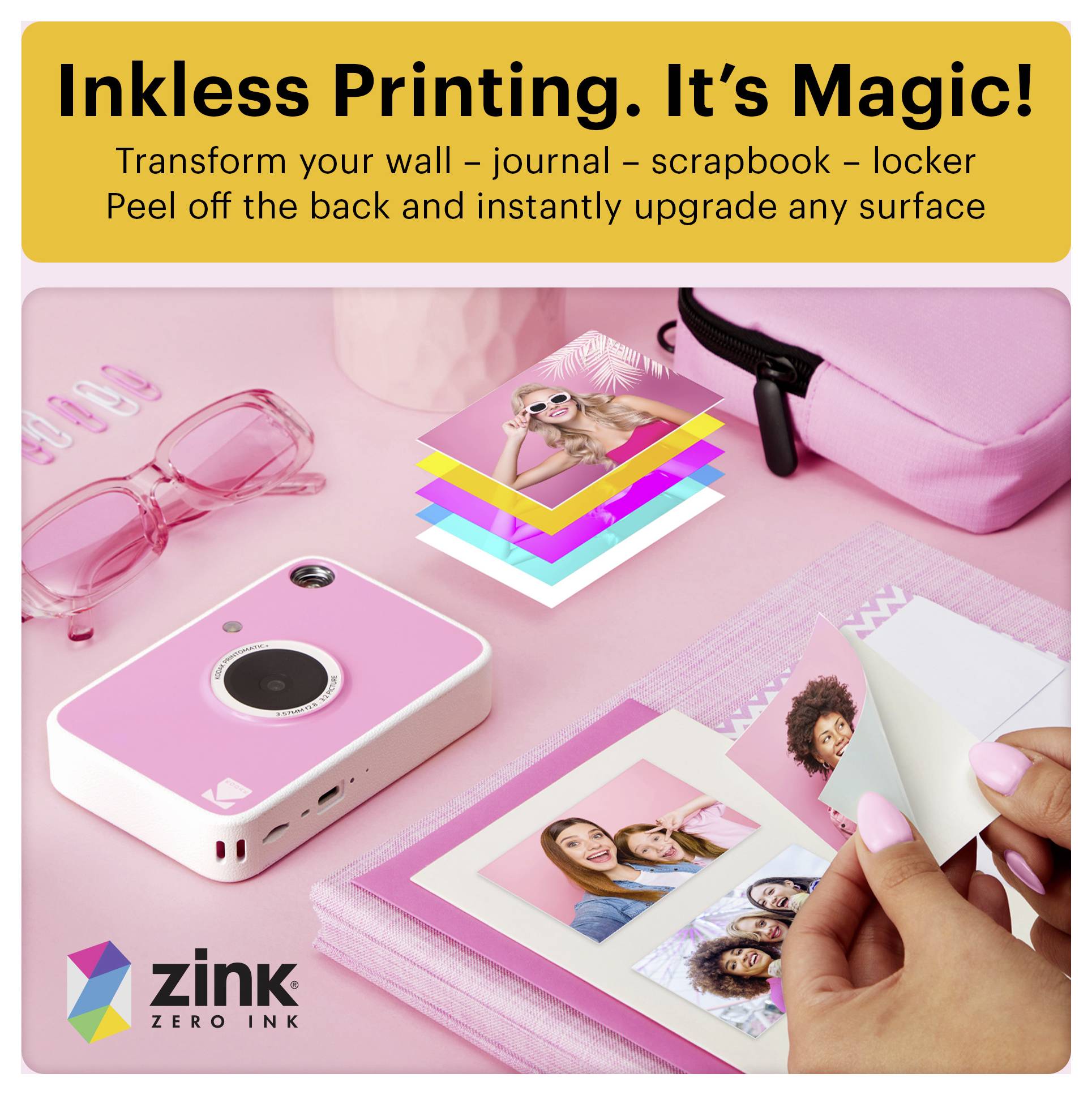Imprimante Pink Zink sans encre et photos autocollantes sur un bureau, avec le texte « Impression sans encre. C'est de la magie ! » et « Transformez votre mur - journal - album photo - casier »