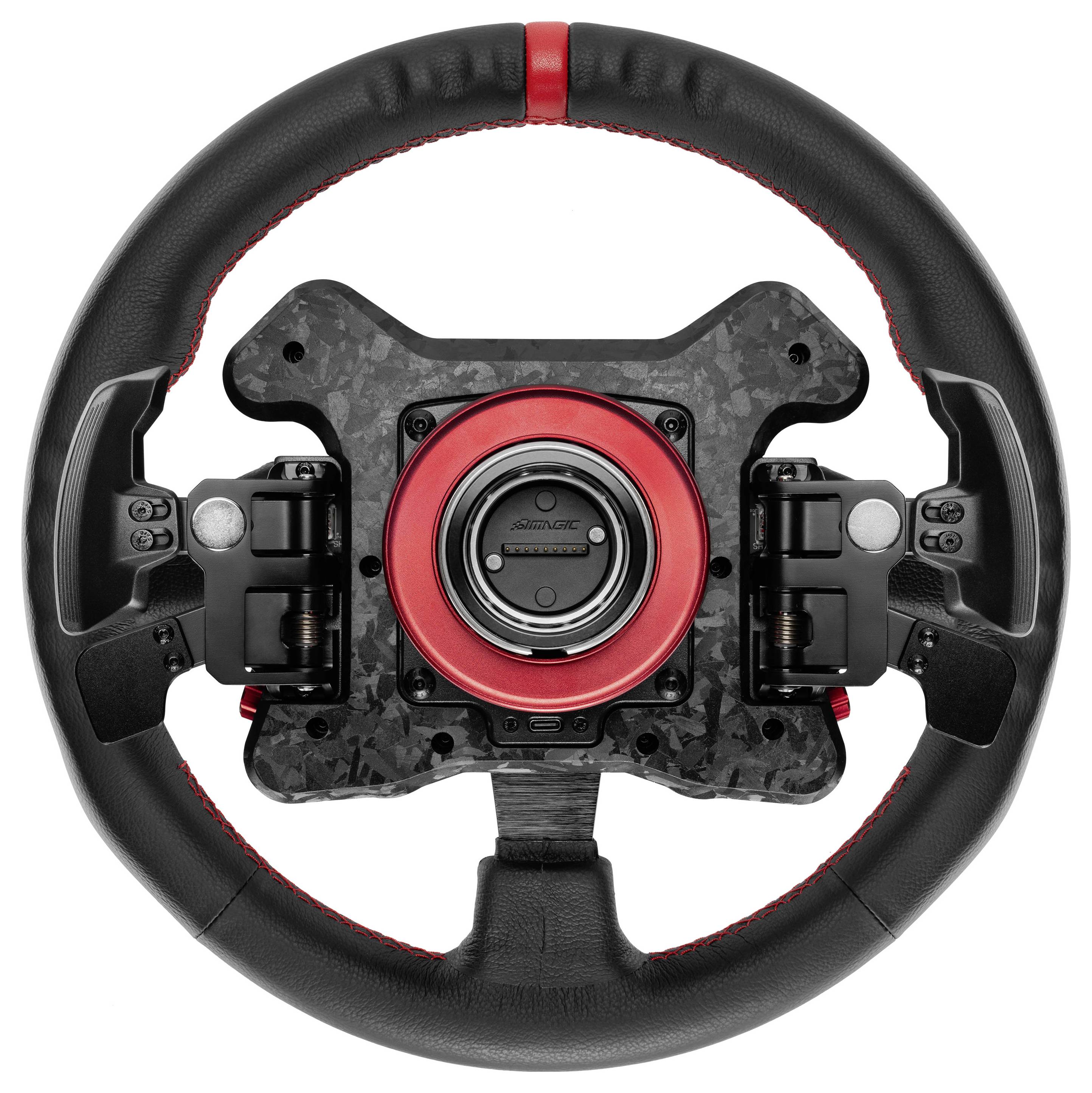 Vue de face d'un volant de style course avec des poignées noires, des accents rouges et un moyeu de dégagement rapide central sur un panneau en fibre de carbone.