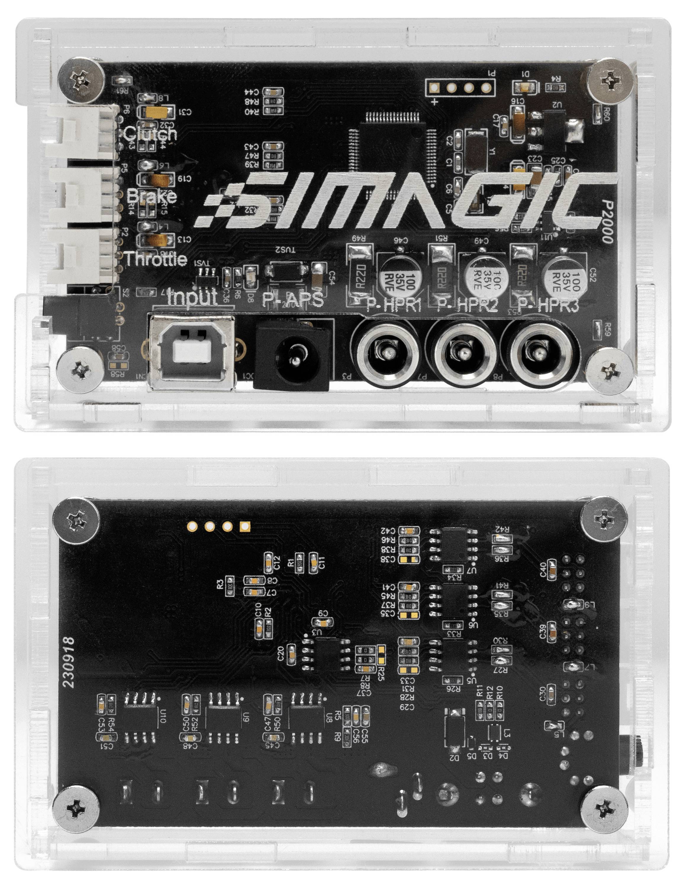 Deux vues d'un module de contrôleur de pédales SIMAGIC dans un boîtier transparent : l'avant montre les entrées d'embrayage, de frein, d'accélérateur étiquetées et les connecteurs ; l'arrière montre le circuit imprimé.