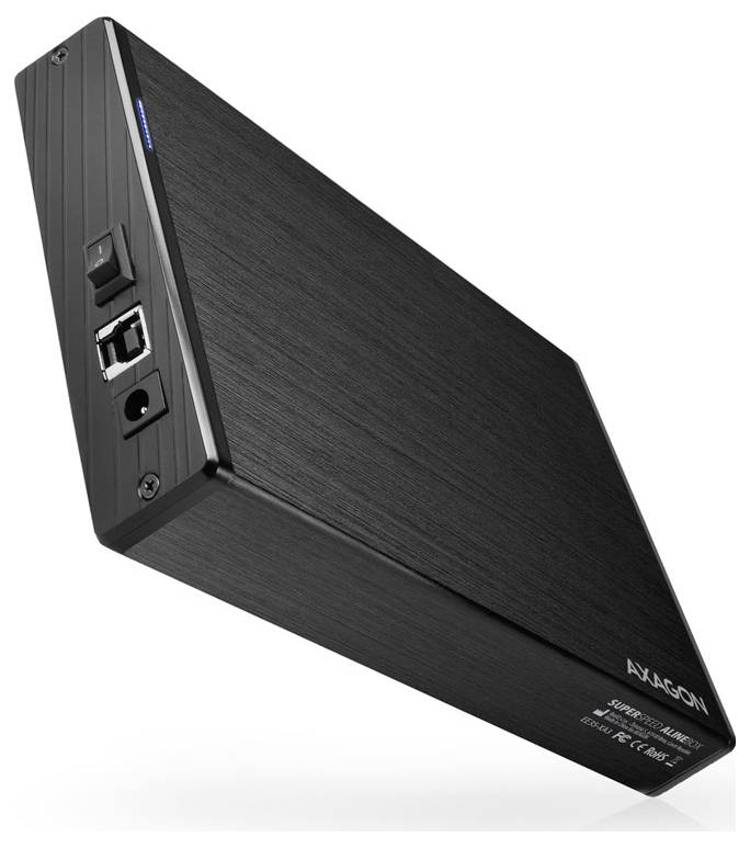 Boîtier externe SSD NVMe M.2 AXAGON argenté avec port USB-C présenté sous un angle, avec un capuchon d'extrémité noir et un voyant de statut bleu.