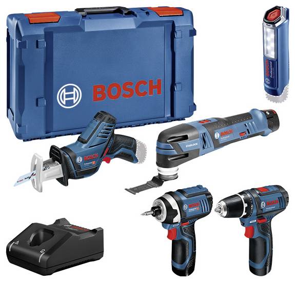 Kit d'outils Bosch avec mallette de transport, chargeur et quatre outils sans fil : scie, multi-outil oscillant, perceuse et visseuse à choc, plus une petite lampe de travail.