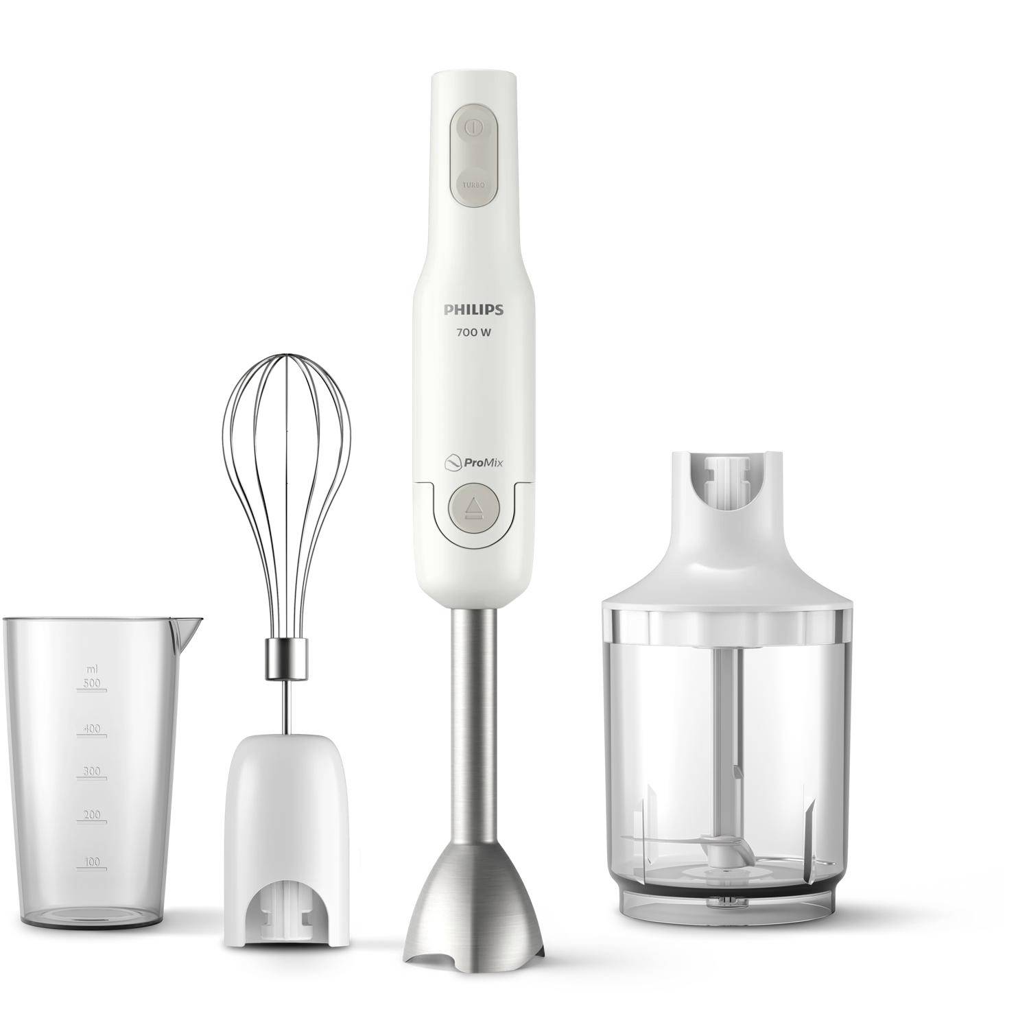 Weißer Philips 700W ProMix Stabmixer mit Schneebesen-Aufsatz, Zerkleinerer-Behälter und Messbechern auf weißem Hintergrund.