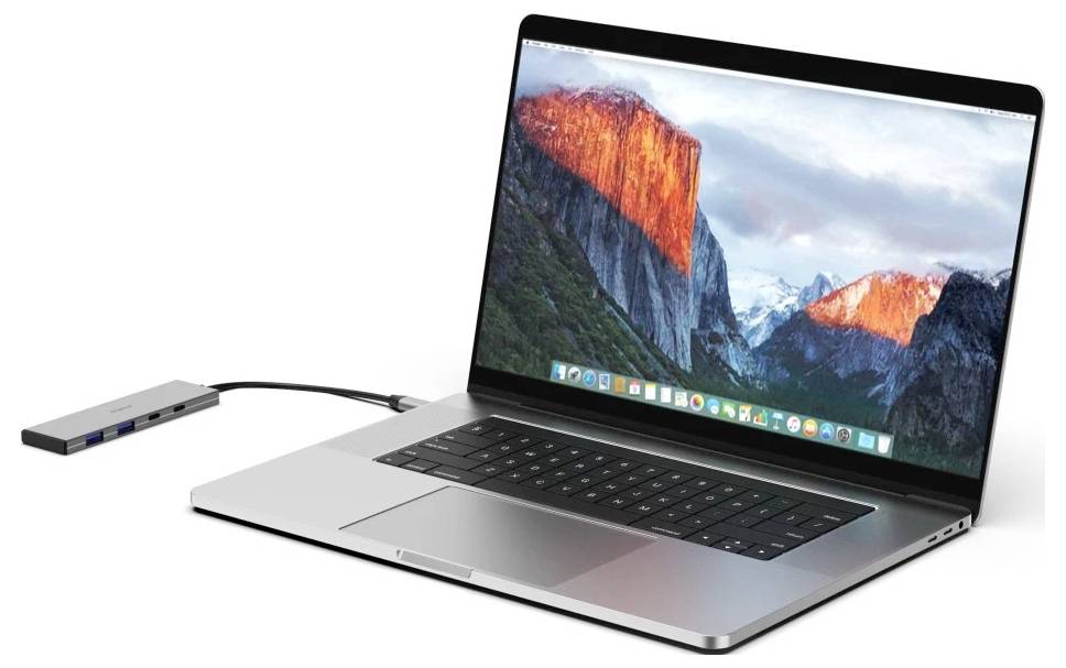 Schwarzes USB-C-Ladekabel mit grauem Anschluss beschriftet mit „hama