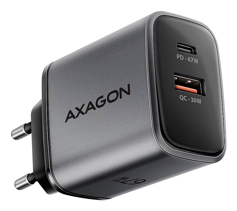 Chargeur mural AXAGON gris avec deux ports, USB-C étiqueté « PD-67W » et USB-A étiqueté « QC-30W », présenté sur un fond blanc.