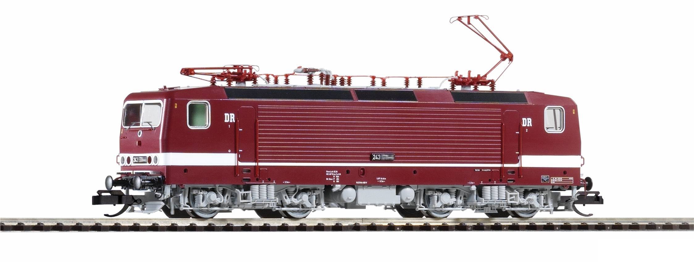 Vue de côté d'une locomotive électrique rouge sur fond blanc, avec pantographe relevé et roues visibles, présentée en profil.