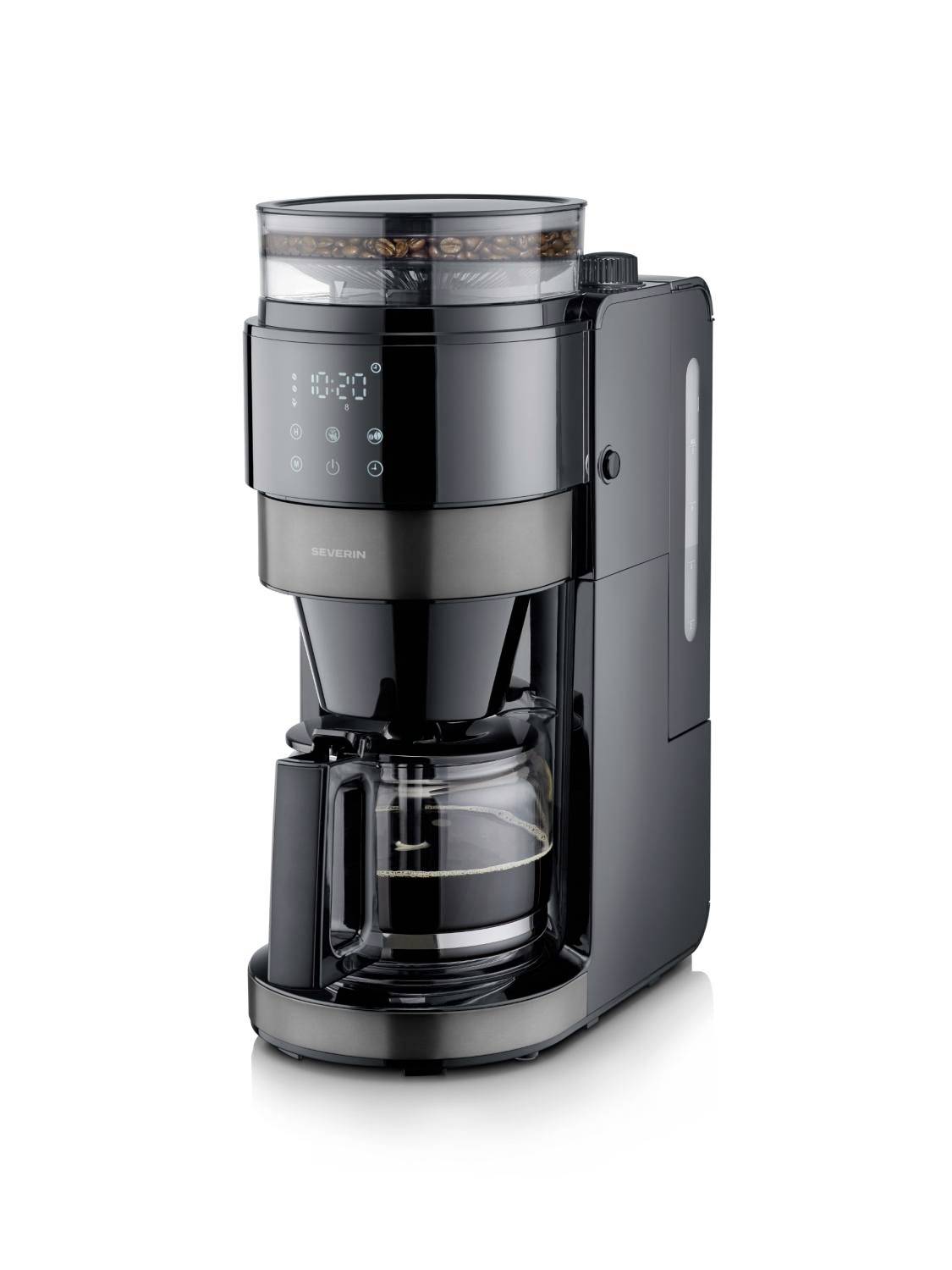 Cafetière à goutte automatique noire avec carafe en verre et panneau de commande numérique, présentée sur fond blanc.