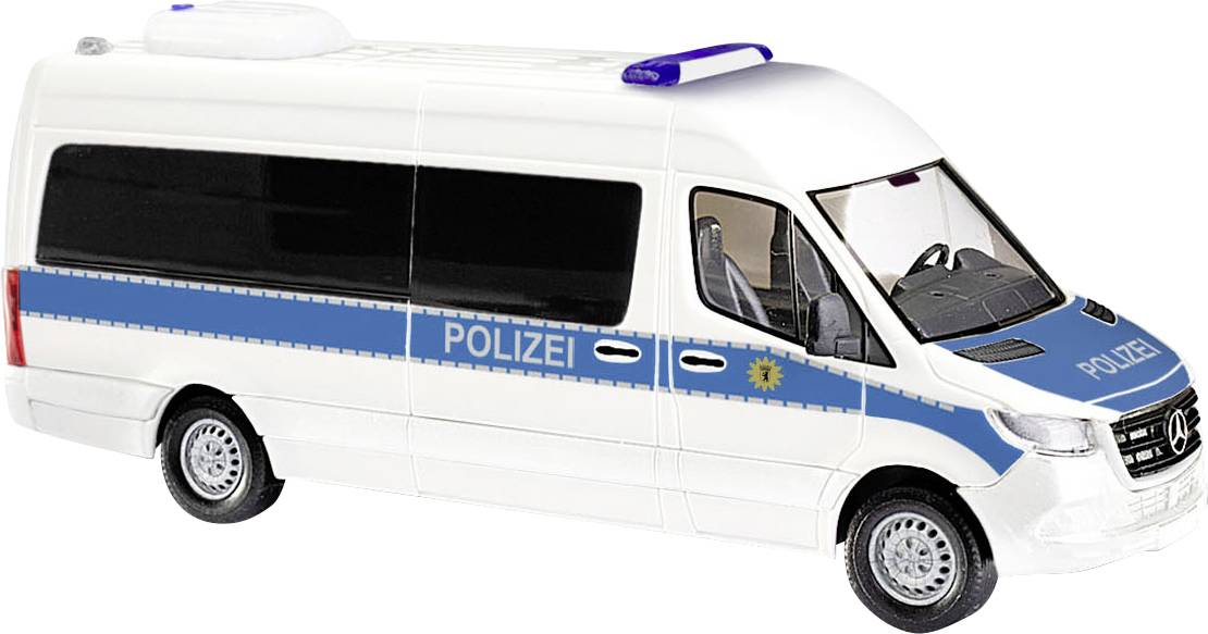 Fourgon de police allemand blanc avec marquages bleus « POLIZEI », présenté sur un fond uni.