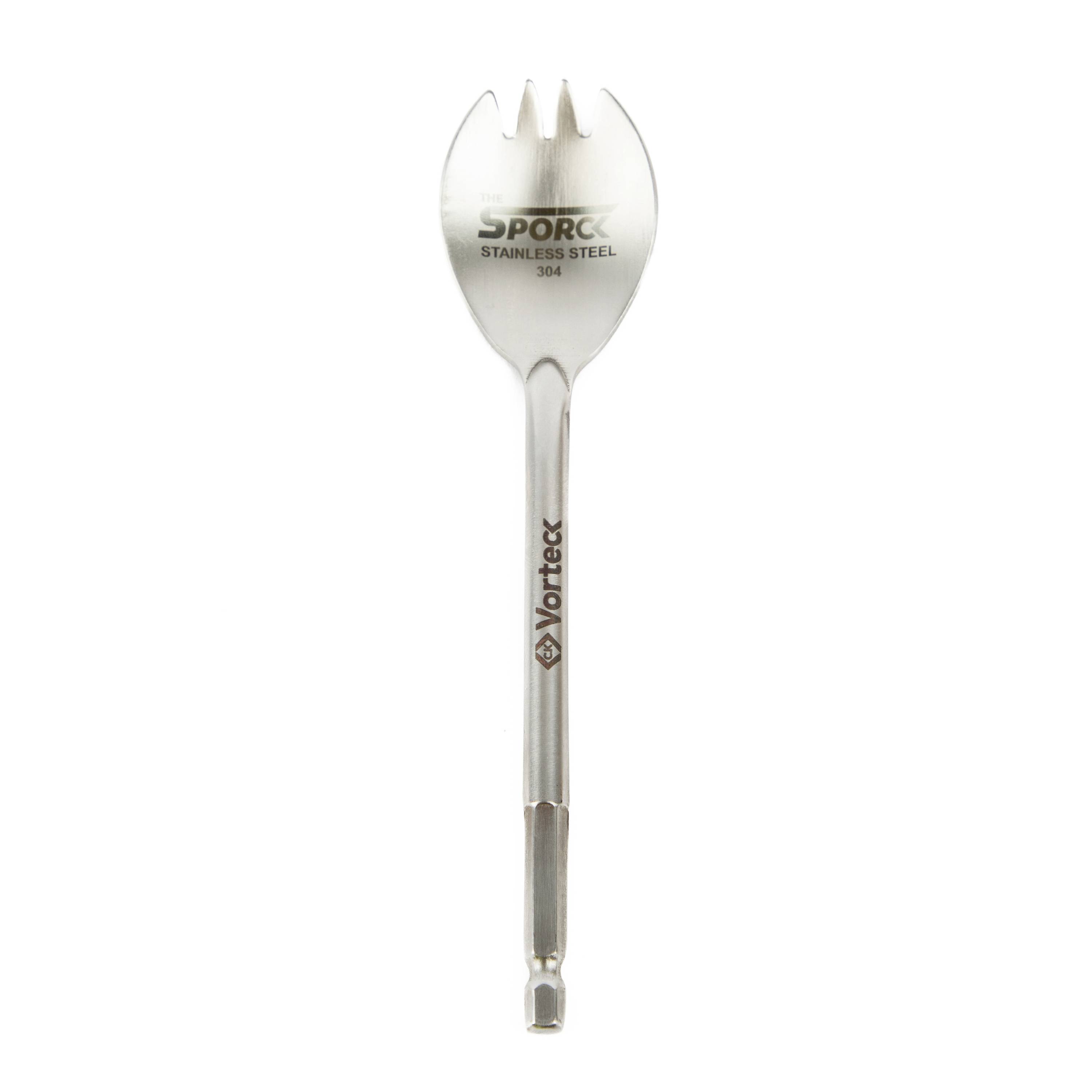 Cuillère-fourchette en acier inoxydable avec dents de fourchette dentelées et cuillère creuse, marquée « SPORC » et « Vortex » sur le manche.