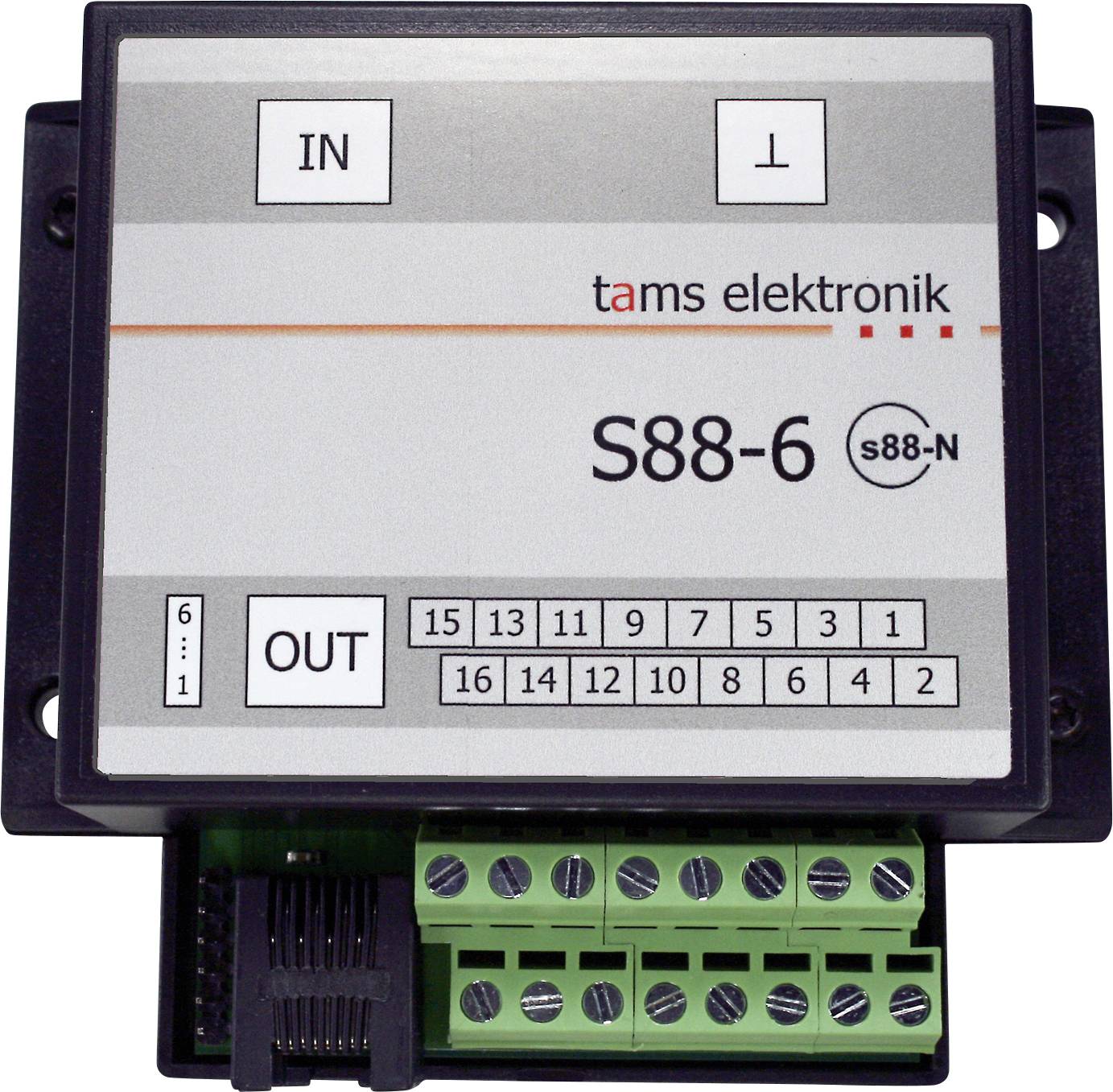 Module d'interface Tams Elektronik S88-6 S88-N avec les étiquettes IN et OUT, les blocs de bornes numérotés et les connecteurs à vis verts sur le bas.