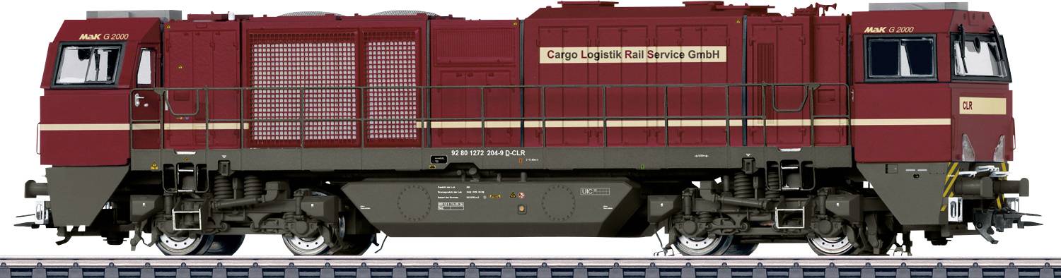 Locomotive de fret rouge présentée en vue latérale, portant l'étiquette Cargo Logistics Rail Service GmbH, sur une courte section de voie.