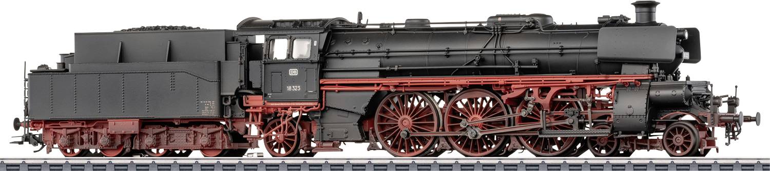 Vue latérale d'une locomotive à vapeur noire avec des roues rouges et des garnitures rouges, présentée sur un fond blanc.