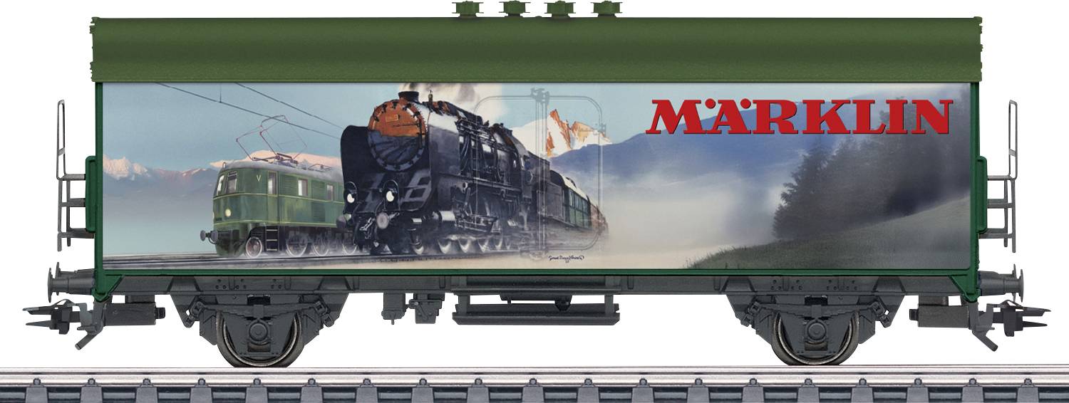 Wagon couvert de train miniature Märklin avec une image de locomotive à vapeur et un logo « MÄRKLIN » rouge, exposé sur les rails.