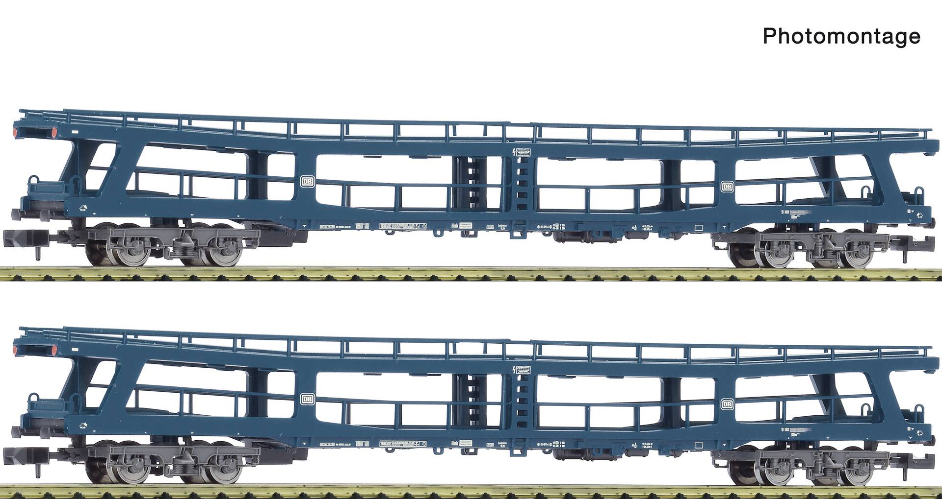 Deux photos de profil d'un châssis ou cadre de wagon de couleur bleu-vert sur des rails, présentées l'une au-dessus de l'autre dans un photomontage.