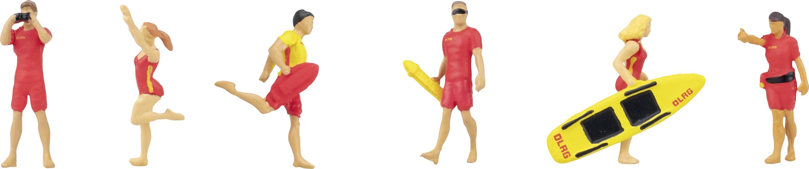 Six personnages en maillot de bain rouge démontrent des poses de plage et de surf avec une planche de surf jaune, comme un ensemble de figurines d'action.