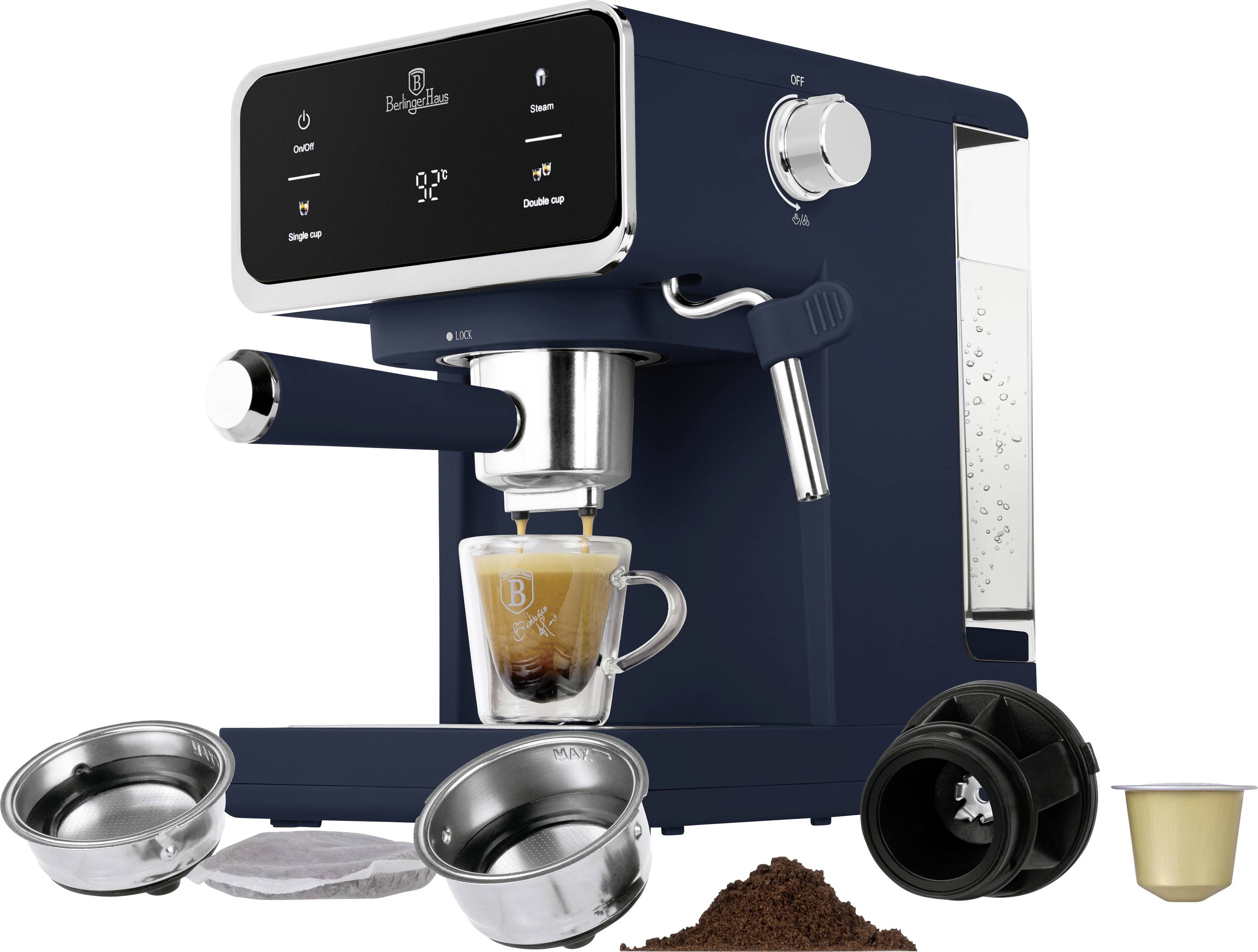 Machine à espresso bleue préparant un café dans une tasse en verre, avec paniers de porte-filtre inclus, dosette, filtre et mouture présentés ci-dessous.
