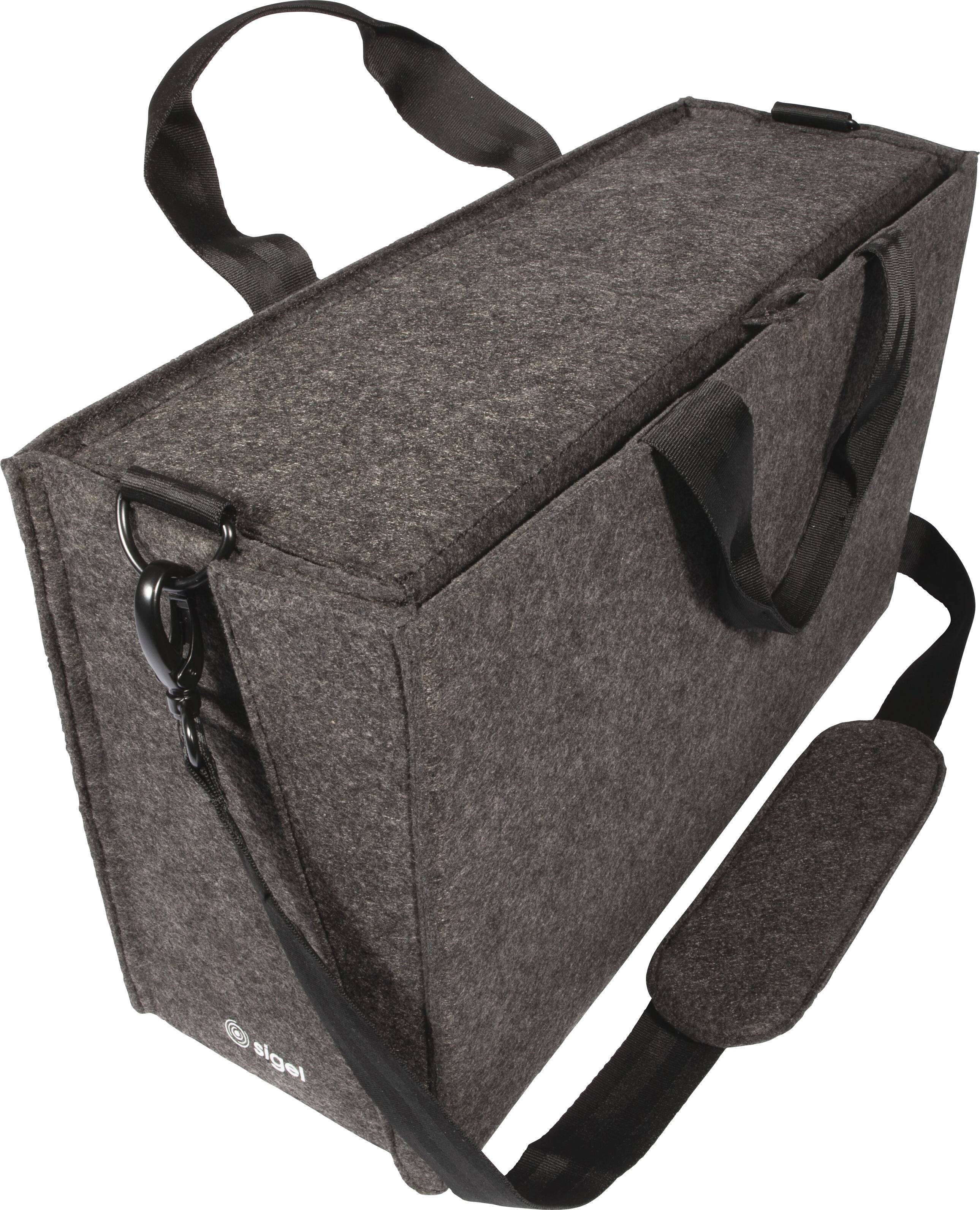 Sac de voyage rectangulaire gris isolé avec poignées, sangle d'épaule et fermeture éclair, présenté sur fond blanc.
