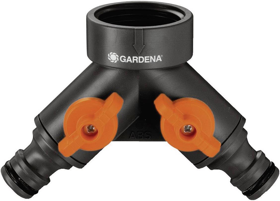 Répartiteur en Y Gardena en noir et orange avec deux vannes d'arrêt permettant de connecter simultanément deux tuyaux d'arrosage.