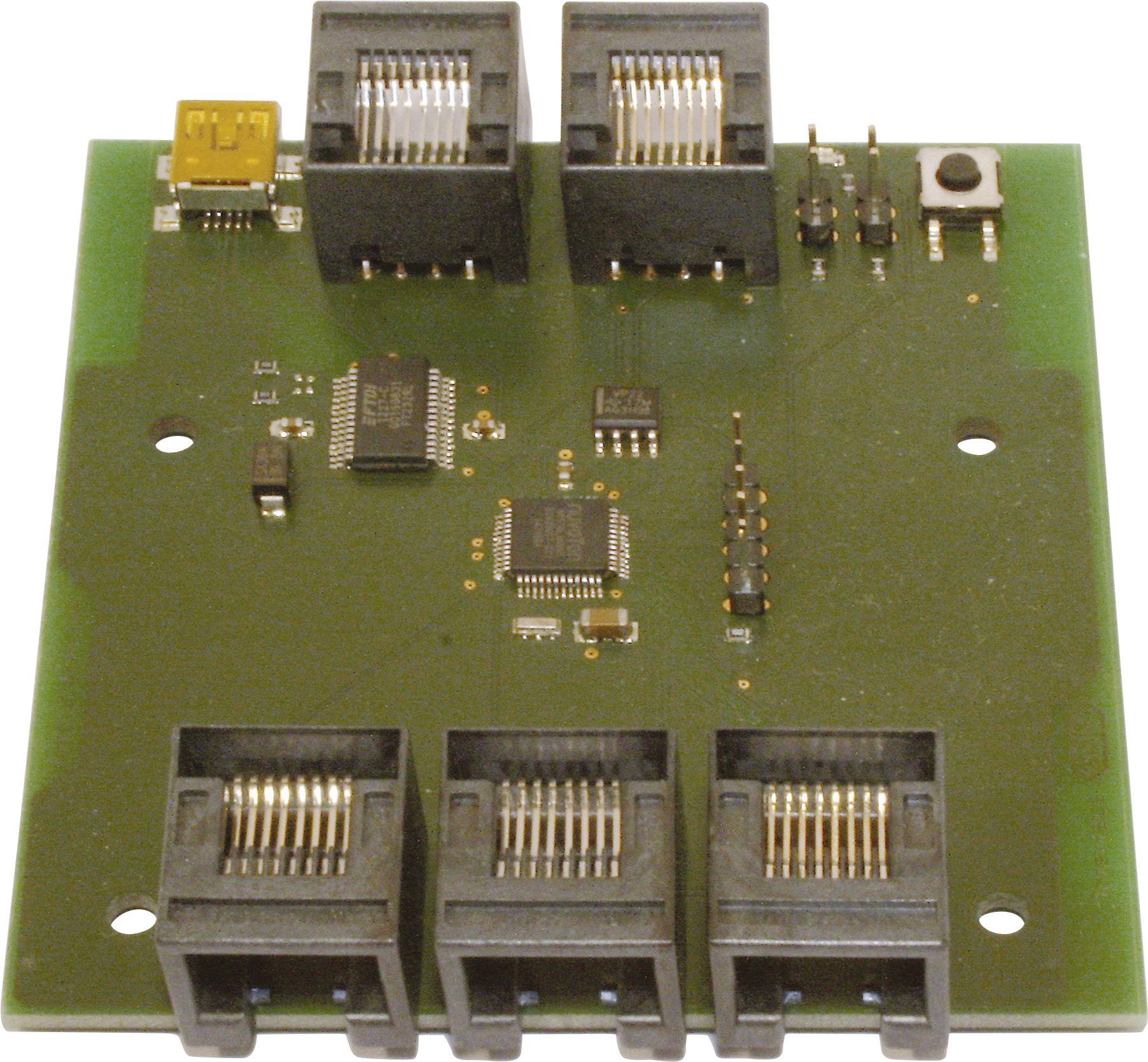Un circuit imprimé vert avec plusieurs ports RJ-12 connectés électriquement et des composants électroniques pour des applications réseau.