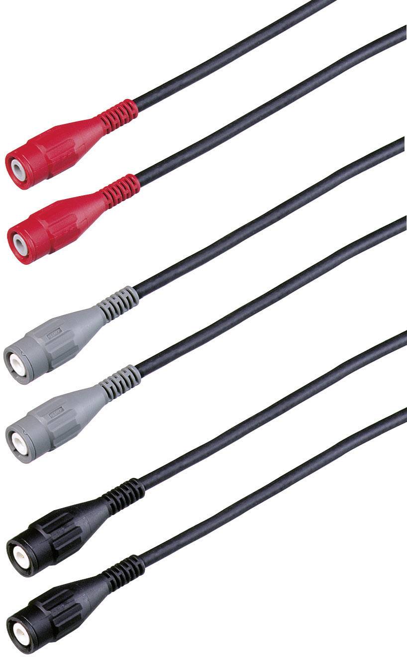 Trois câbles audio avec des connecteurs de différentes couleurs : rouge, gris, noir. Chaque câble a une fiche RCA à une extrémité.