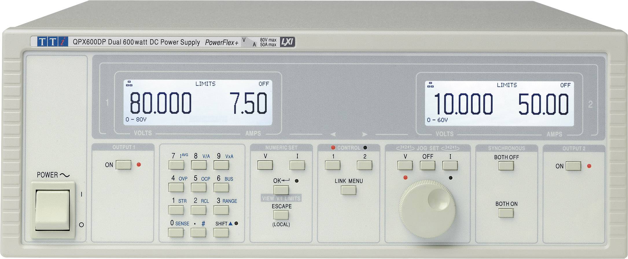 Un alimentateur de laboratoire avec deux affichages numériques indique 80 V, 7,5 A sur le canal 1 et 10 V, 50 A sur le canal 2. Touches et bouton rotatif pour le contrôle.