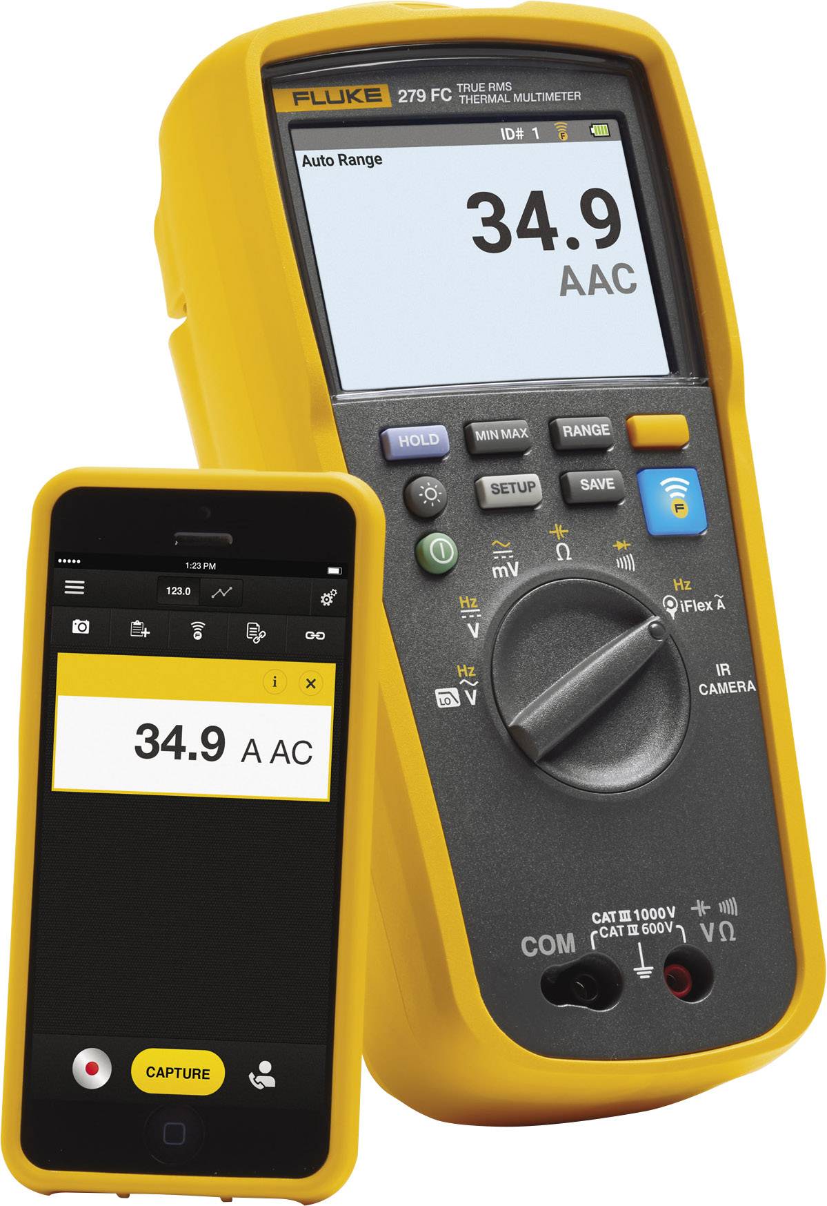 Le multimètre affiche '34,9 AAC'. Le smartphone à côté indique la même valeur. Sujet : Mesure de la tension alternative électrique.
