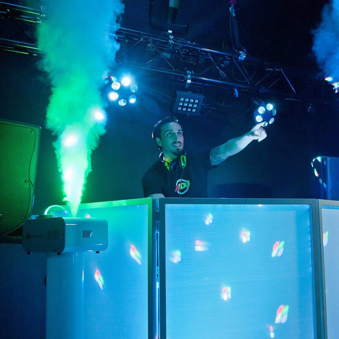 ADJ VF VOLCONO Machine à brouillard avec télécommande sans fil