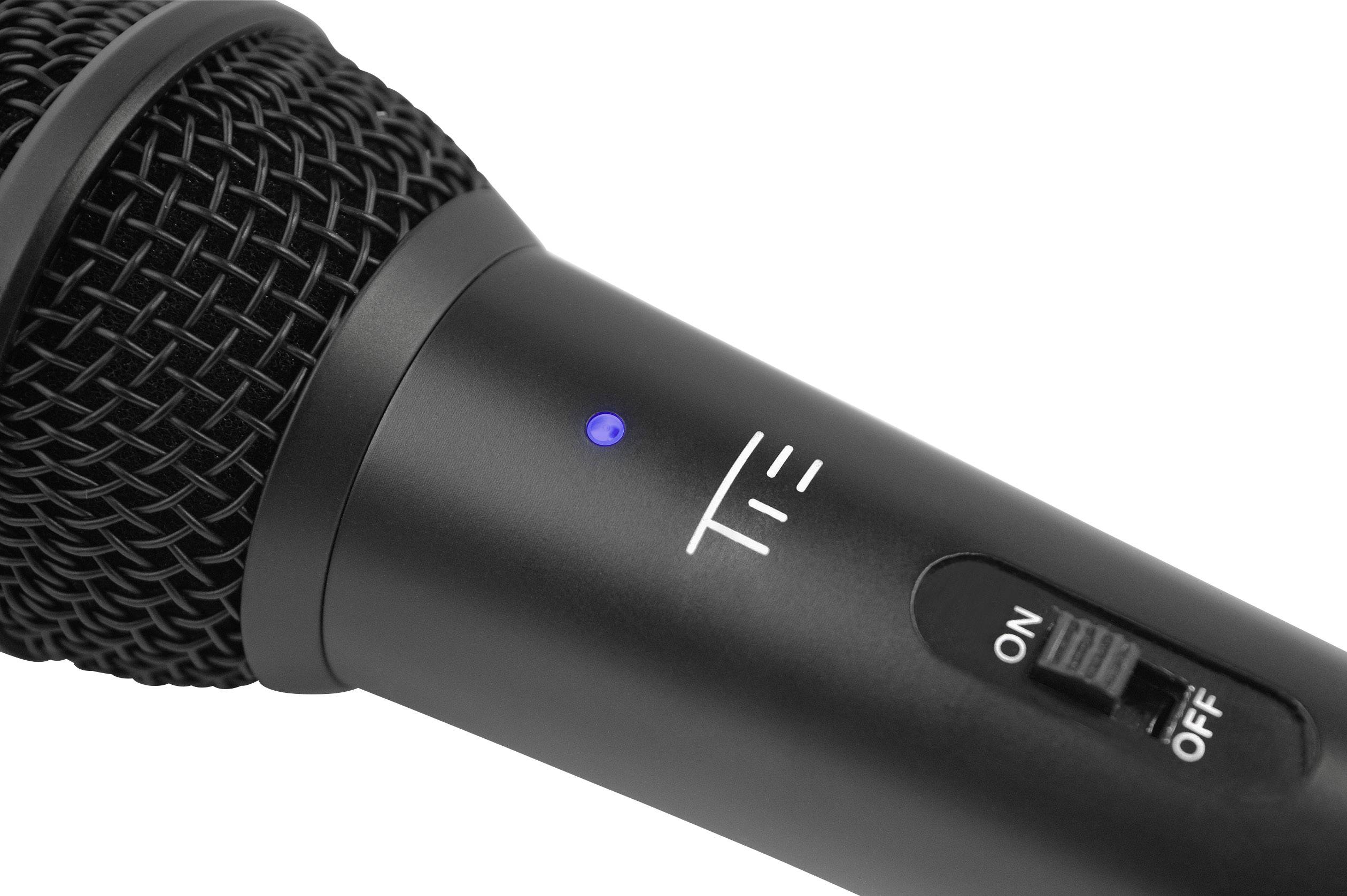 Microphone noir avec interrupteur marche/arrêt, lumière bleue allumée, indiquant qu'il est en fonction.