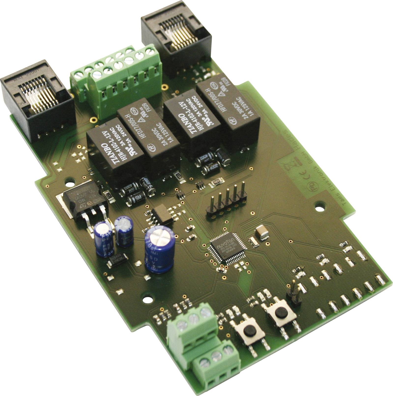 Une carte verte avec plusieurs composants électroniques, comprenant des relais, des condensateurs et des connecteurs. Adaptée aux circuits électroniques et aux systèmes de commande.