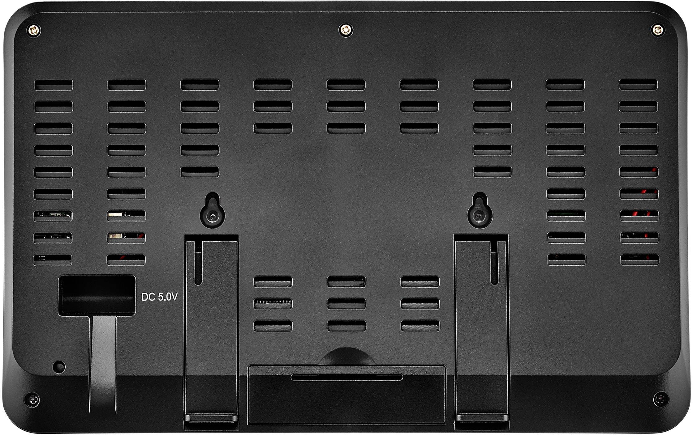 Vue arrière d'un appareil électronique noir avec plusieurs fentes de ventilation et un port DC 5,0V, support déplié.