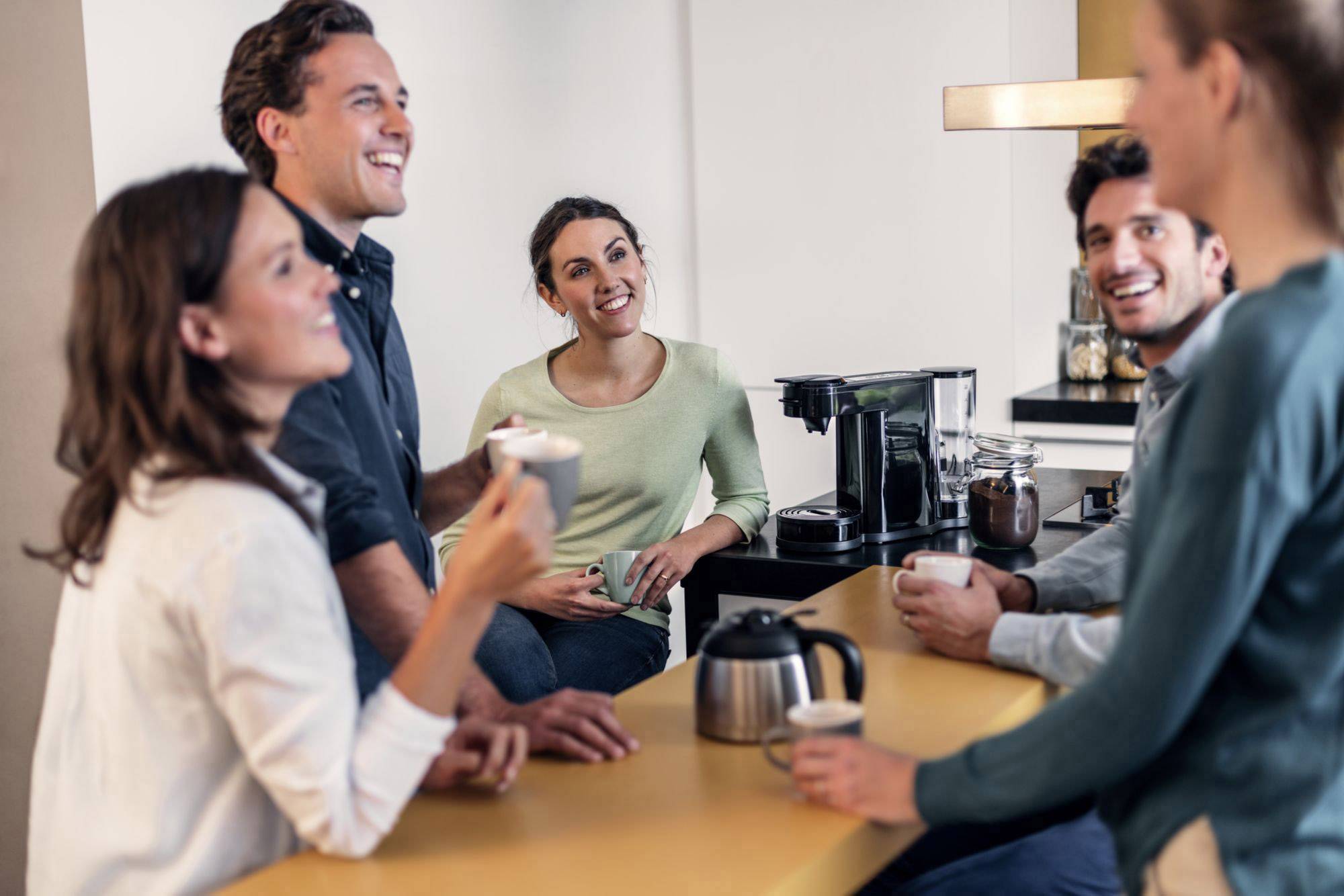 SENSEO® New Switch HD6592/80 Machine à café à dosettes rouge avec fonction café filtre